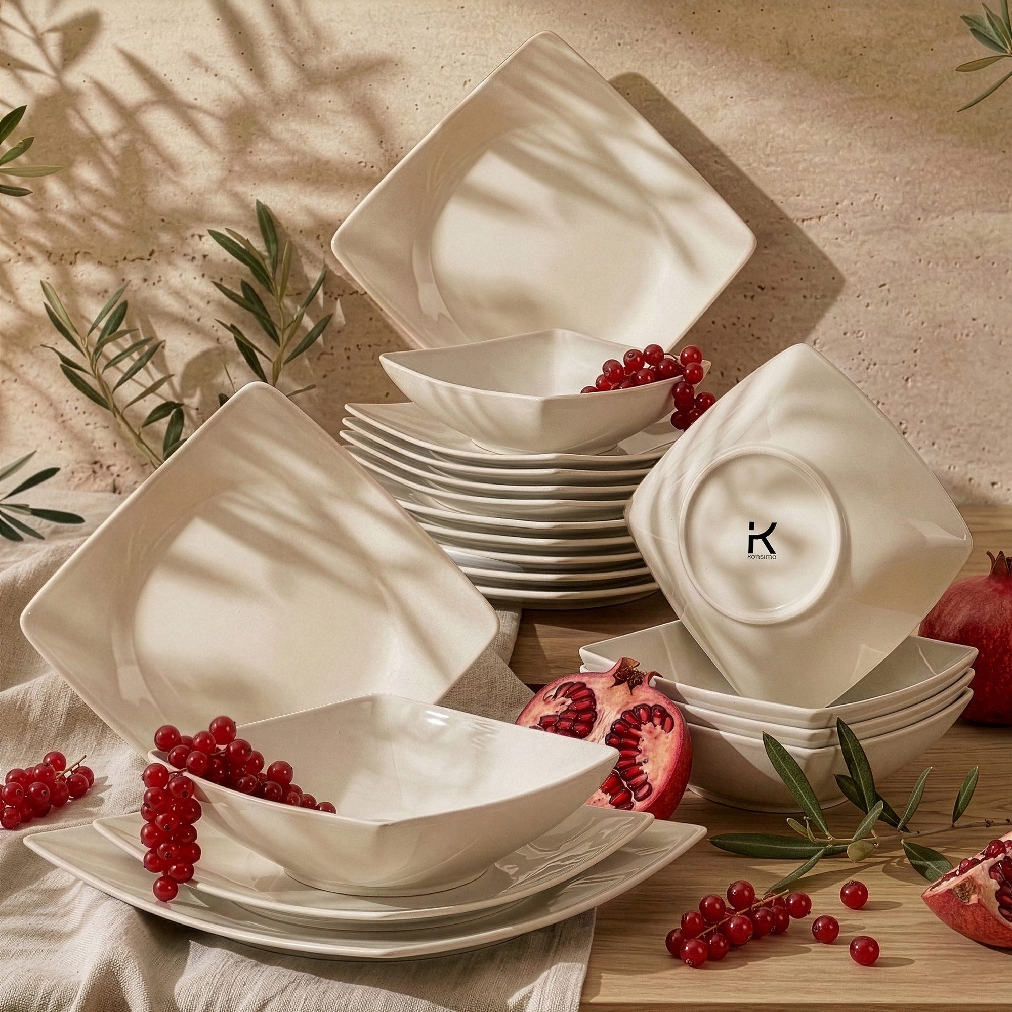 KONSIMO® Tafelservice EPIRI Geschirrset, Modern, hergestellt in der EU (18-tlg), Keramik, beige, quadratisch, Spulmachinen- und Mikrowellengeeignet