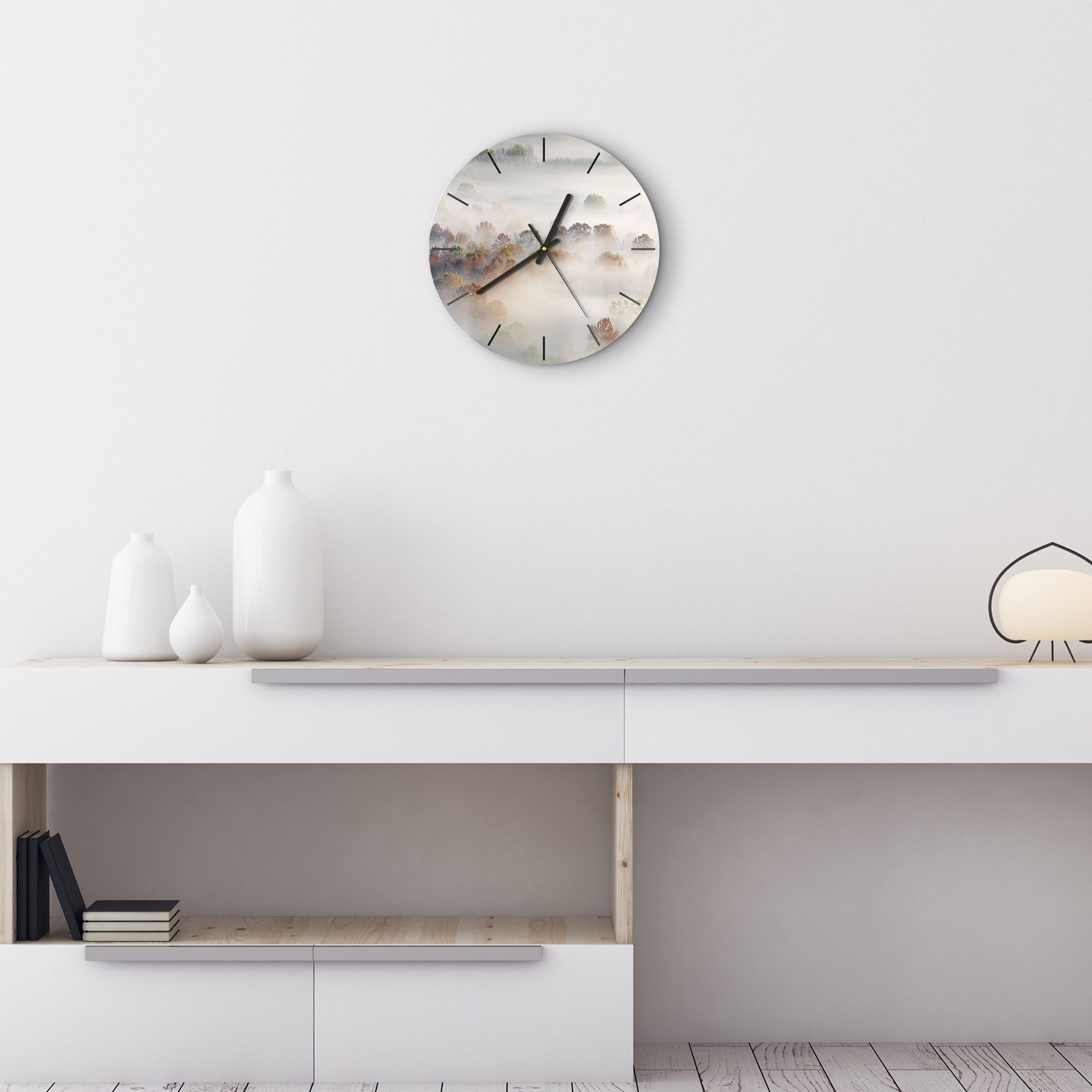 DEQORI Wanduhr 'Morgendlicher Nebelwald' (Glas Glasuhr modern Wand Uhr Design Küchenuhr)