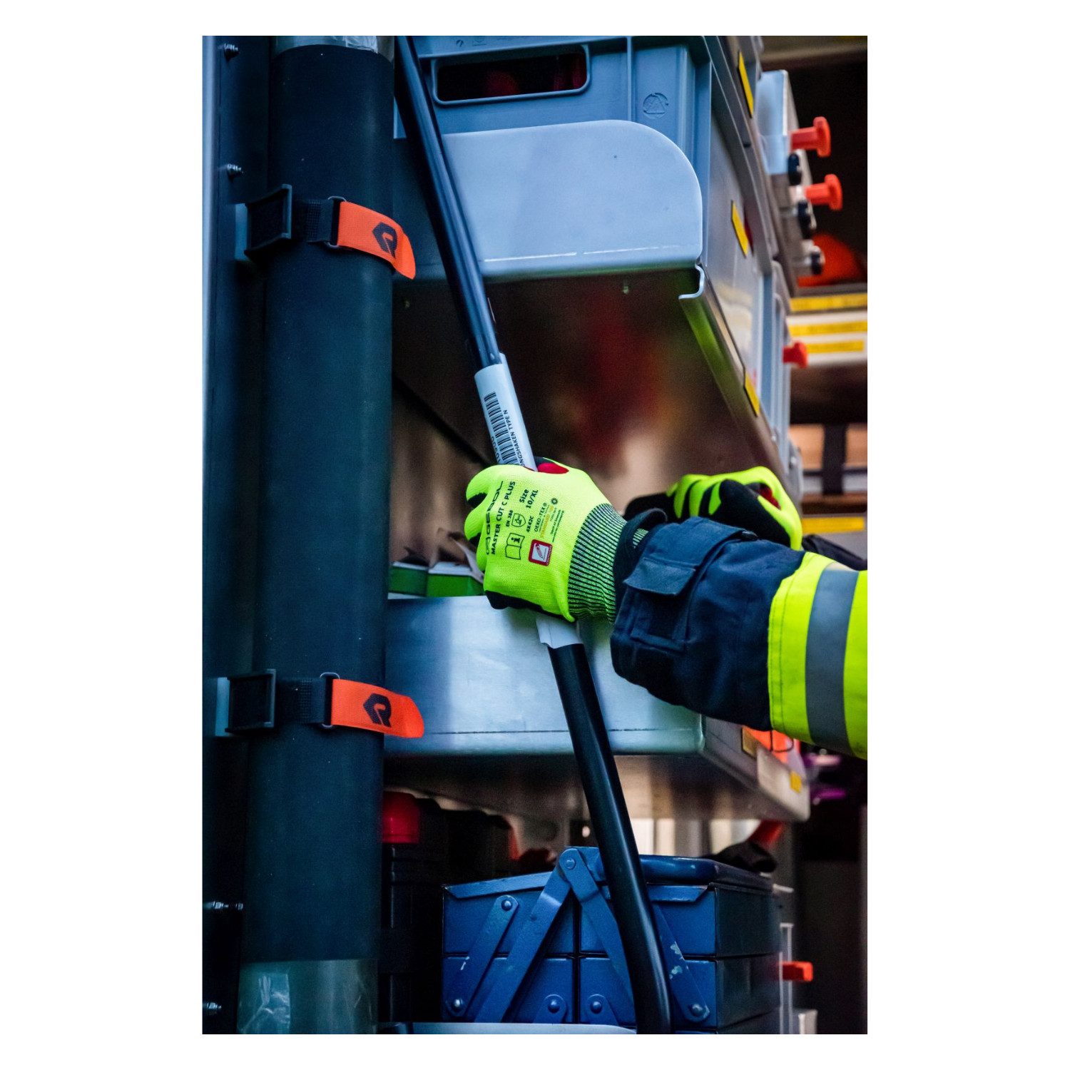 Gebol Schnittschutzhandschuhe MASTER CUT C PLUS aus Nylon, Glasfaser, HPPE und Spandex Schnittschutzhandschuh