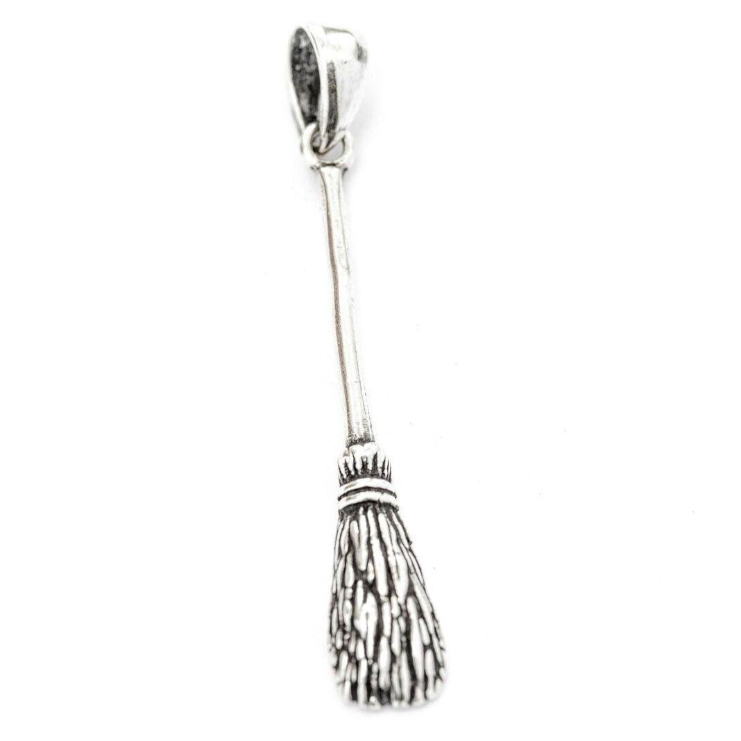 HOPLO Kettenanhänger Flugbesen Hexenbesen Anhänger Schmuck 925er Silber 6x38mm