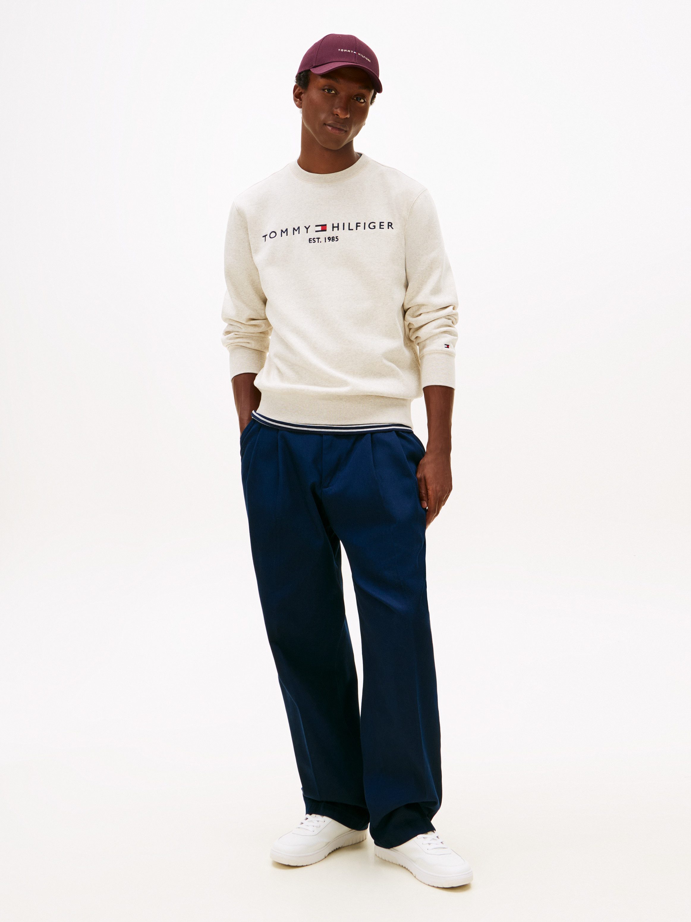 Tommy Hilfiger Sweatshirt TOMMY LOGO unifarben, casual, regular fit, Baumwollmix, Rundhals