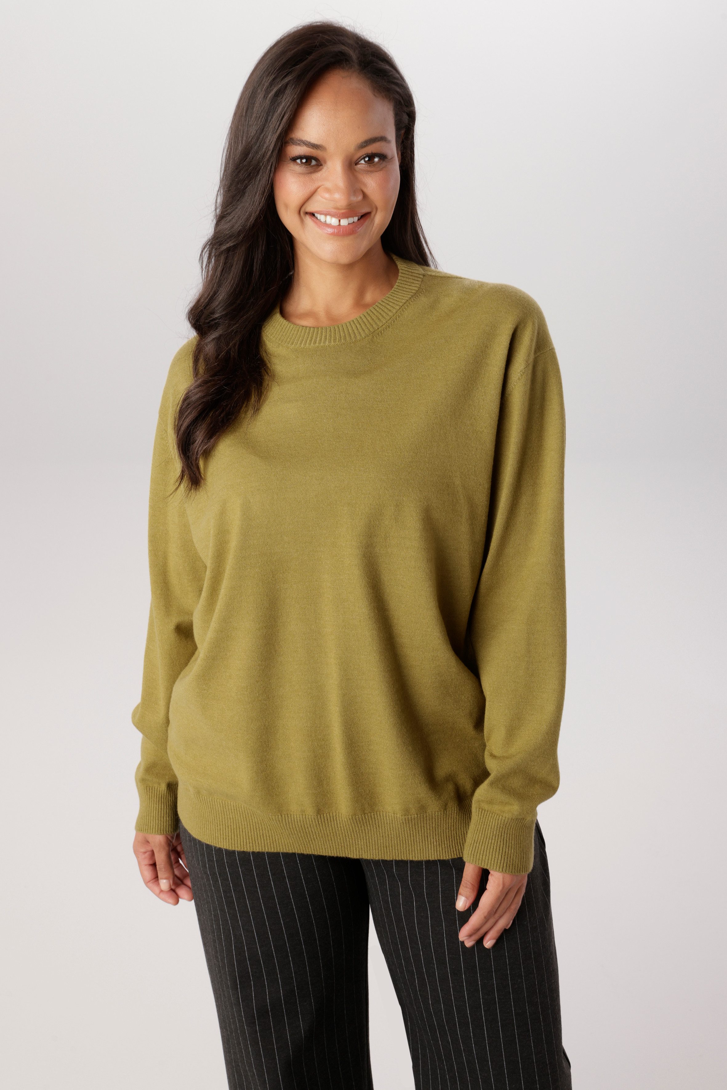 Aniston PLUS Rundhalspullover aus weicher Viskosemischung - NEUE KOLLEKTION. € 29,99, (€ 29,99 pro 1 Stk).