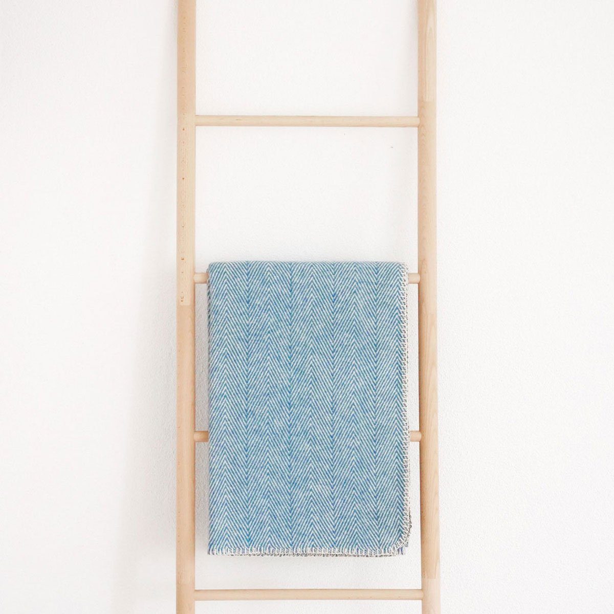 Wolldecke leichte Kuscheldecke FINN aus 100% günstig online kaufen