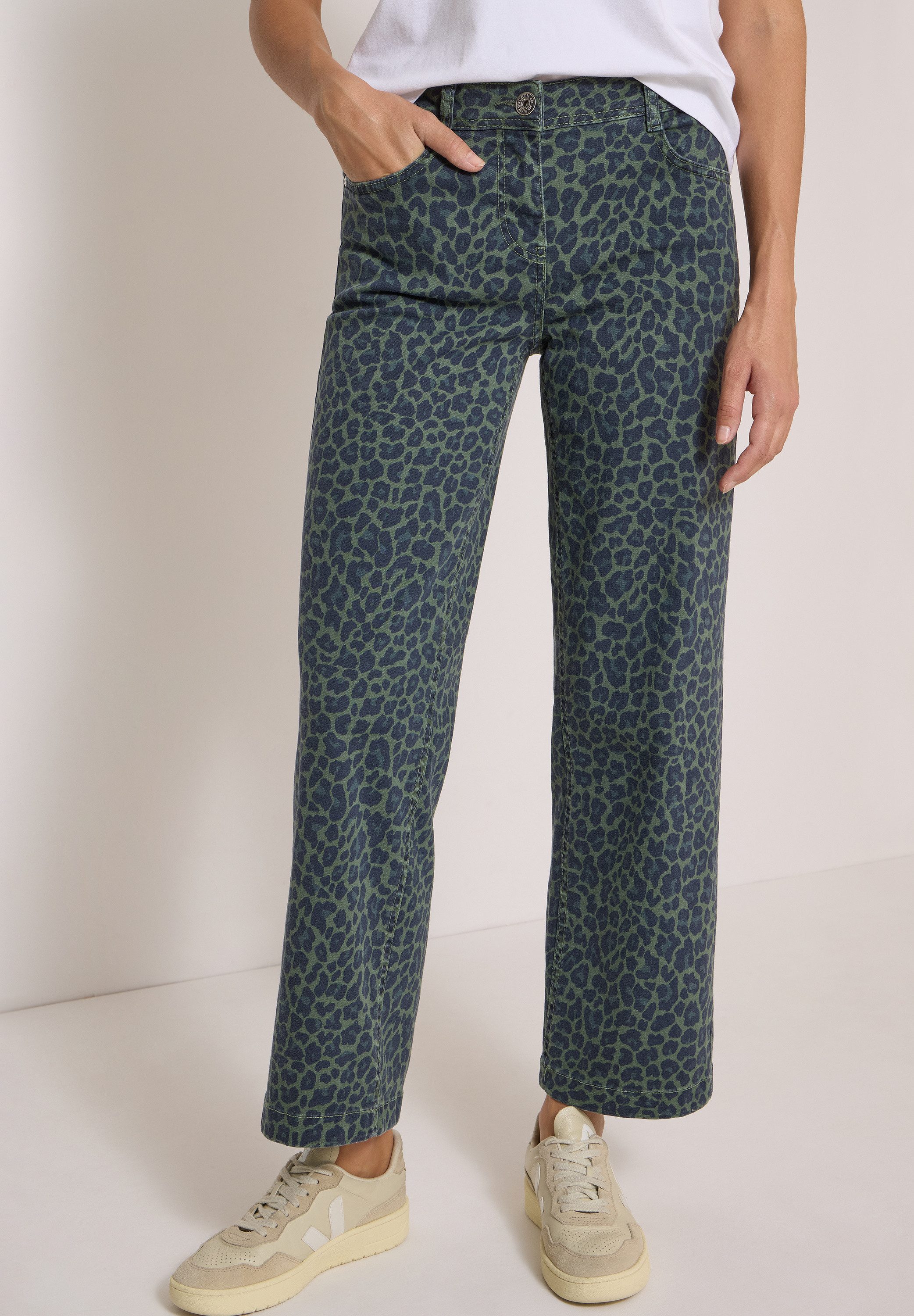 CECIL Loose-fit-Jeans Style Neele mit Leo-Muster / Stretch