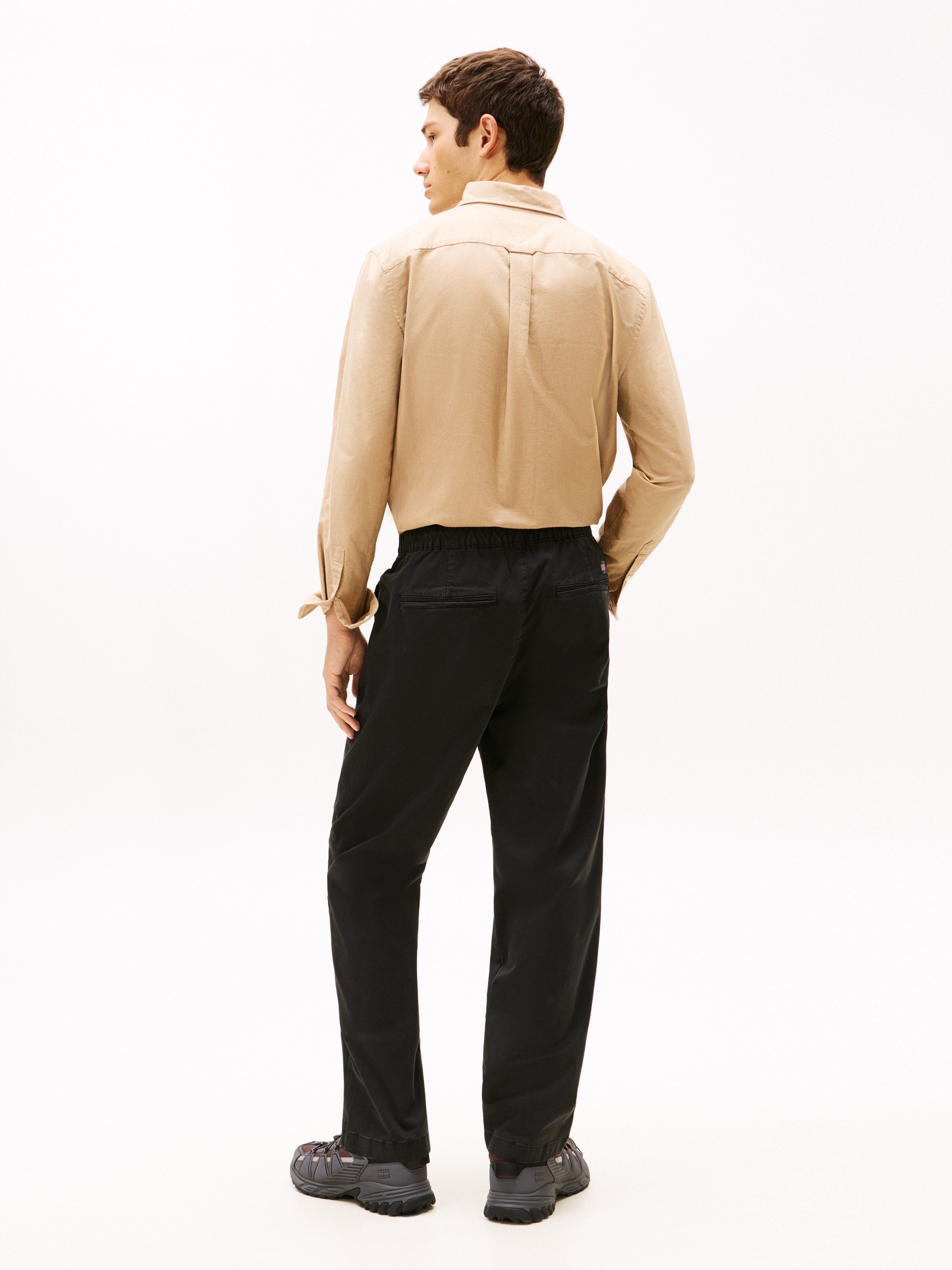 Tommy Jeans Chinohose SONNY Twill aus Stretch-Baumwolle, Tapered Fit