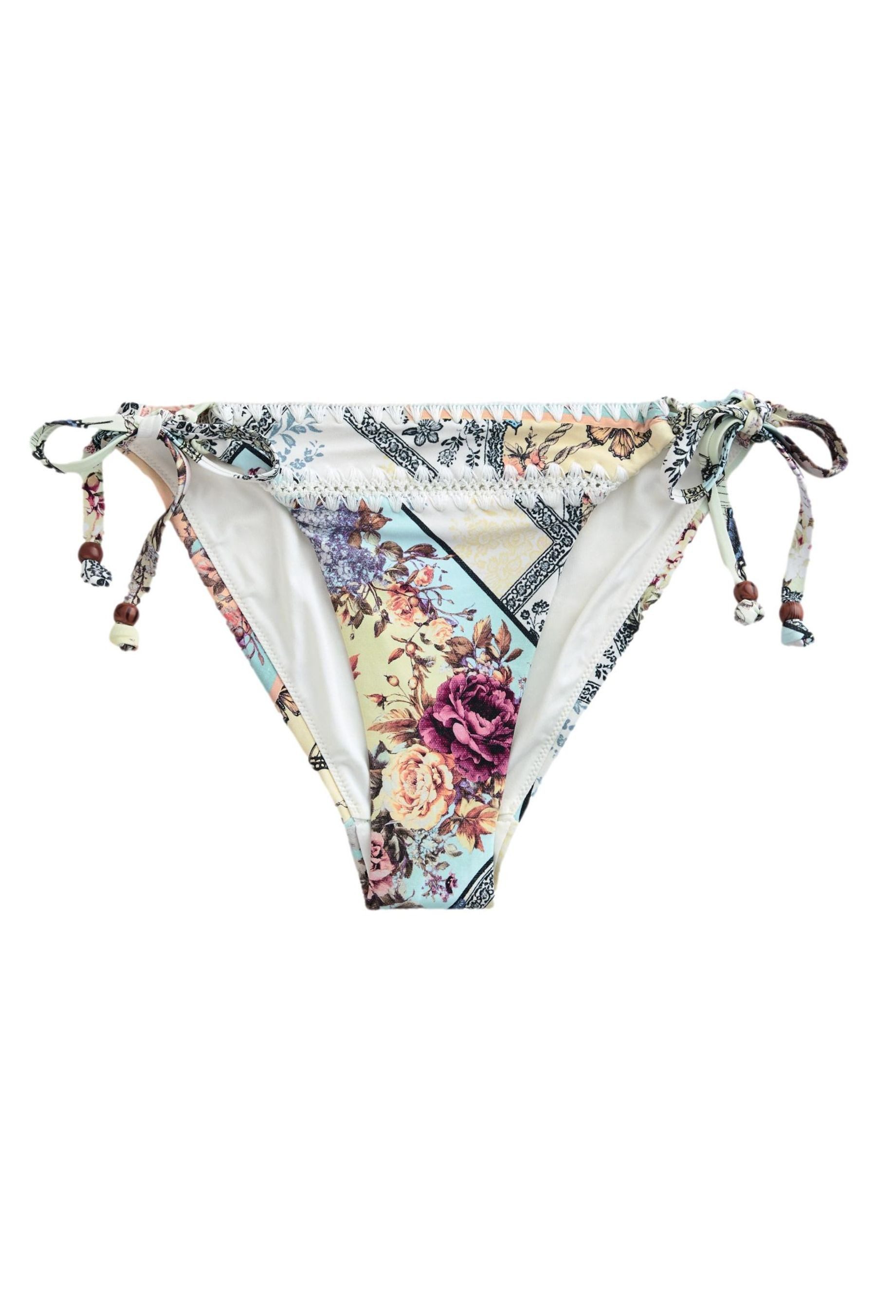 Next Bikini-Hose Bikinihose, seitlich gebunden. mit Häkelmaschen (1-St)