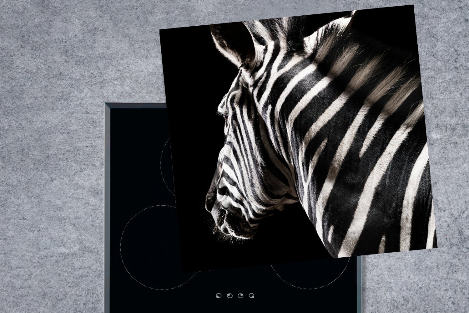 Schwarz Herdblende-/Abdeckplatte - Ceranfeldabdeckung, küche für - 78x78 (1 MuchoWow Tier Arbeitsplatte cm, - Zebra Porträt, tlg), Vinyl,