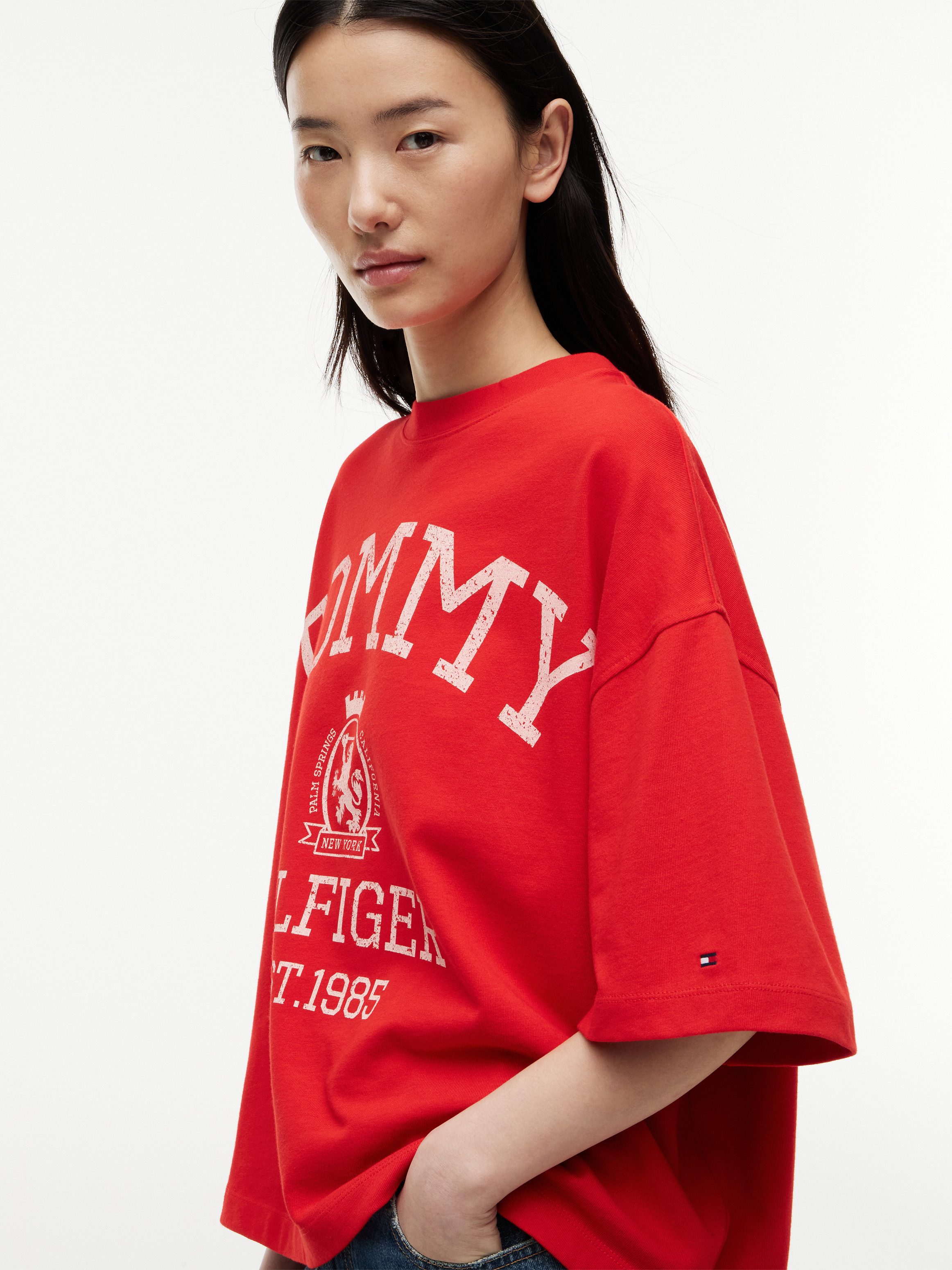 Tommy Hilfiger Kurzarmshirt VARSITY CREST RLX SS T-SHIRT Baumwolle, relaxed fit, Logoprint