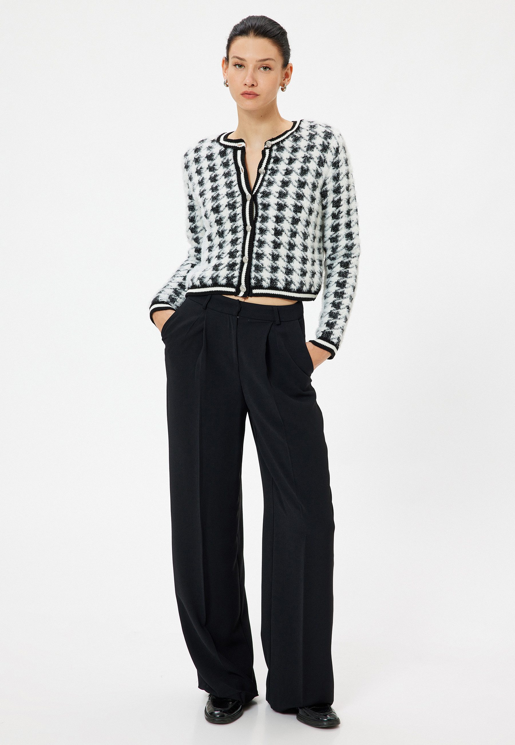 Koton Cardigan Rundhalsausschnitt Mit Knöpfen