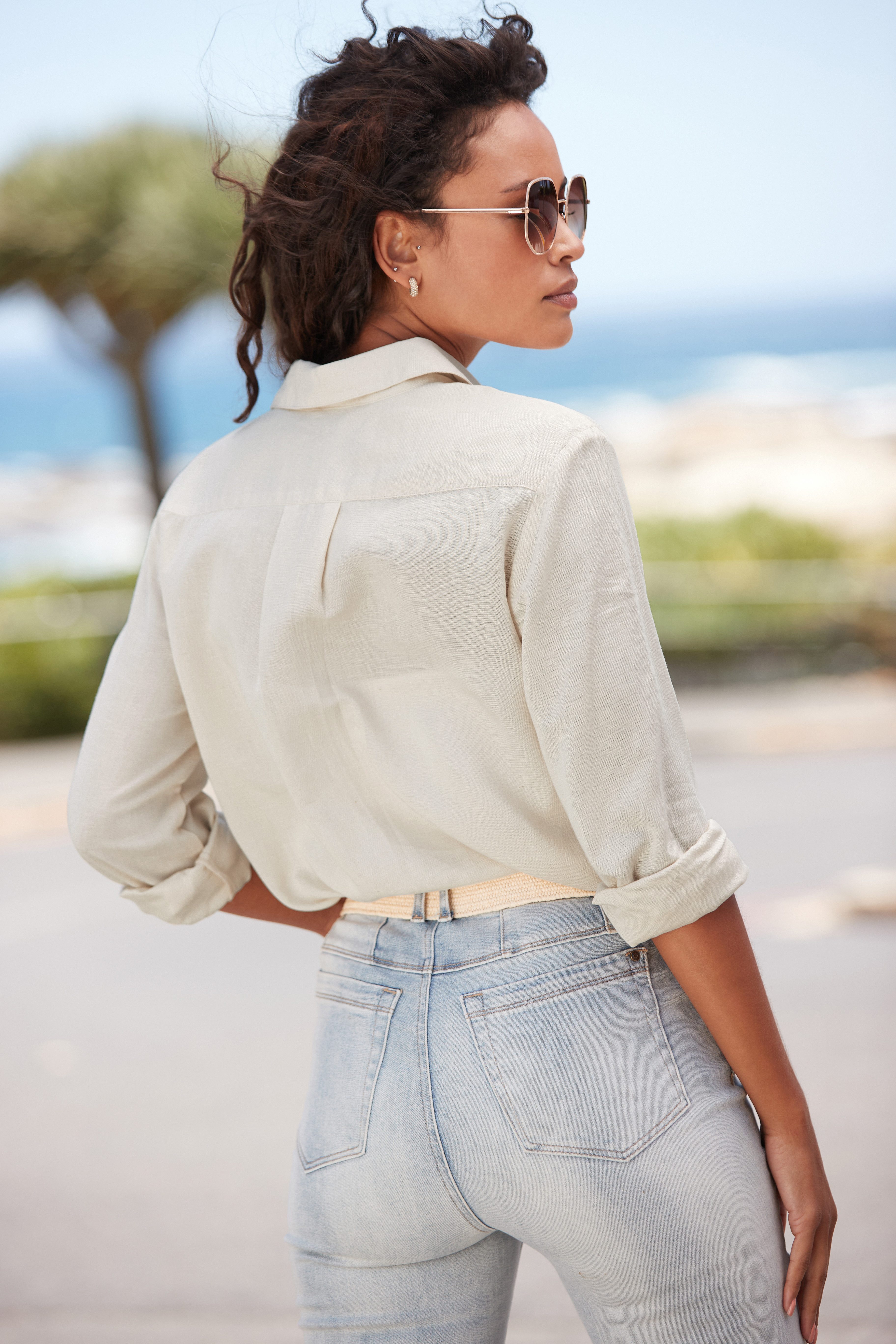 LASCANA Hemdbluse aus Leinenmix, Damenbluse mit Hemdkragen und Knopfleiste