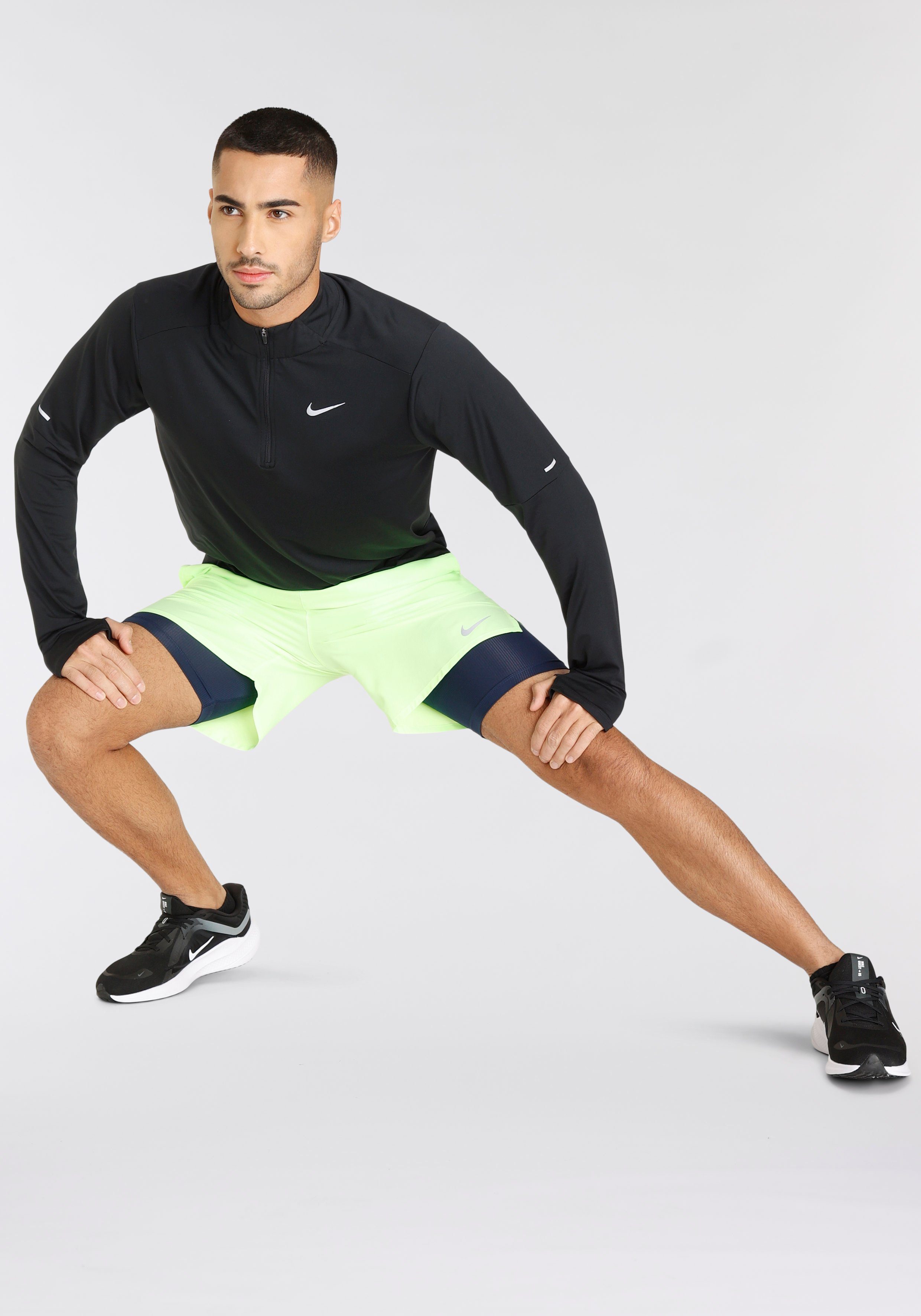 Top Men's Dri-FIT Laufshirt 1/-Zip Nike schwarz Element Running