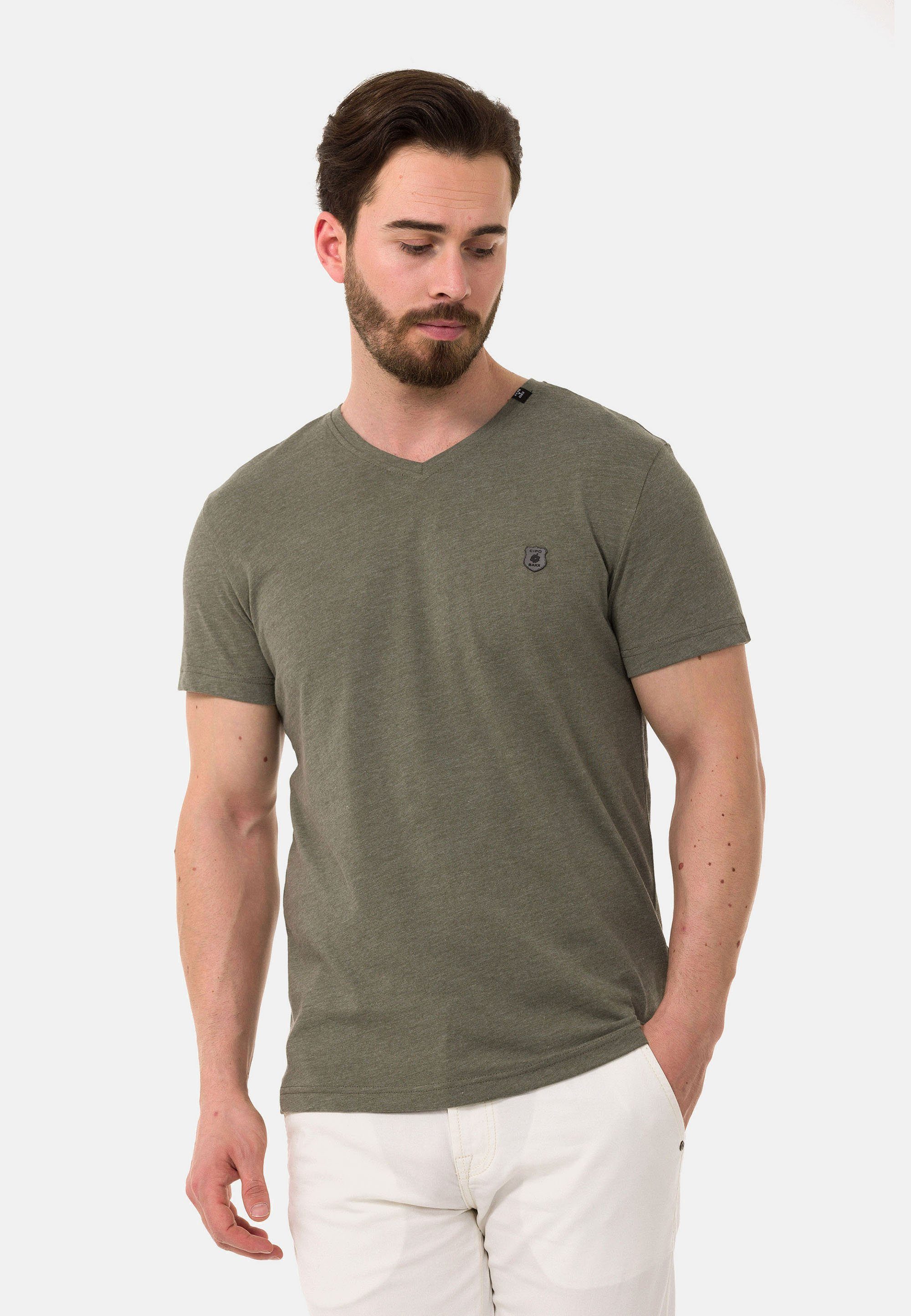 Cipo & Baxx T-Shirt mit modischem V-Ausschnitt khaki