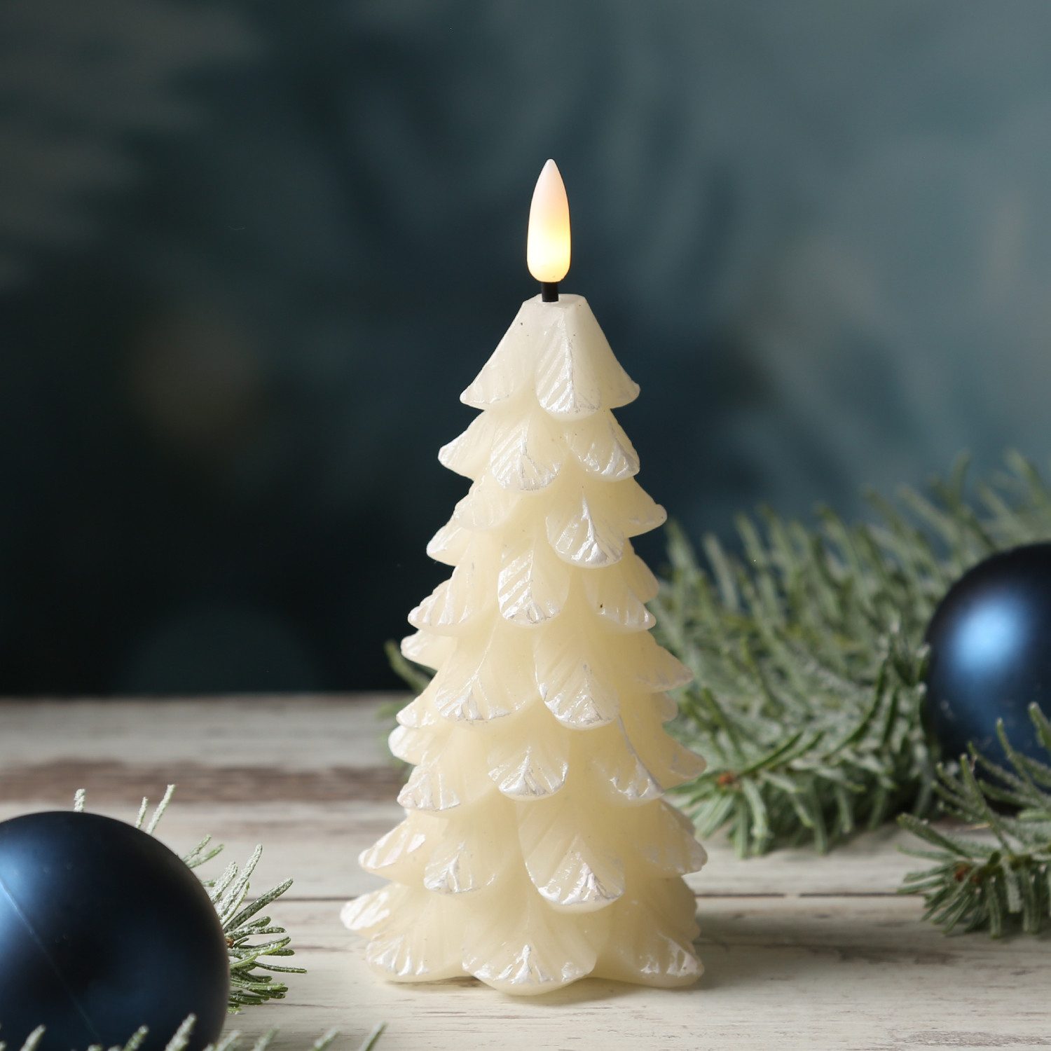 MARELIDA LED-Kerze Tannenbaum Weihnachtsbaum Baumform Echtwachs H: 16cm Timer creme, LED Classic, warmweiß (2100K bis 3000K)
