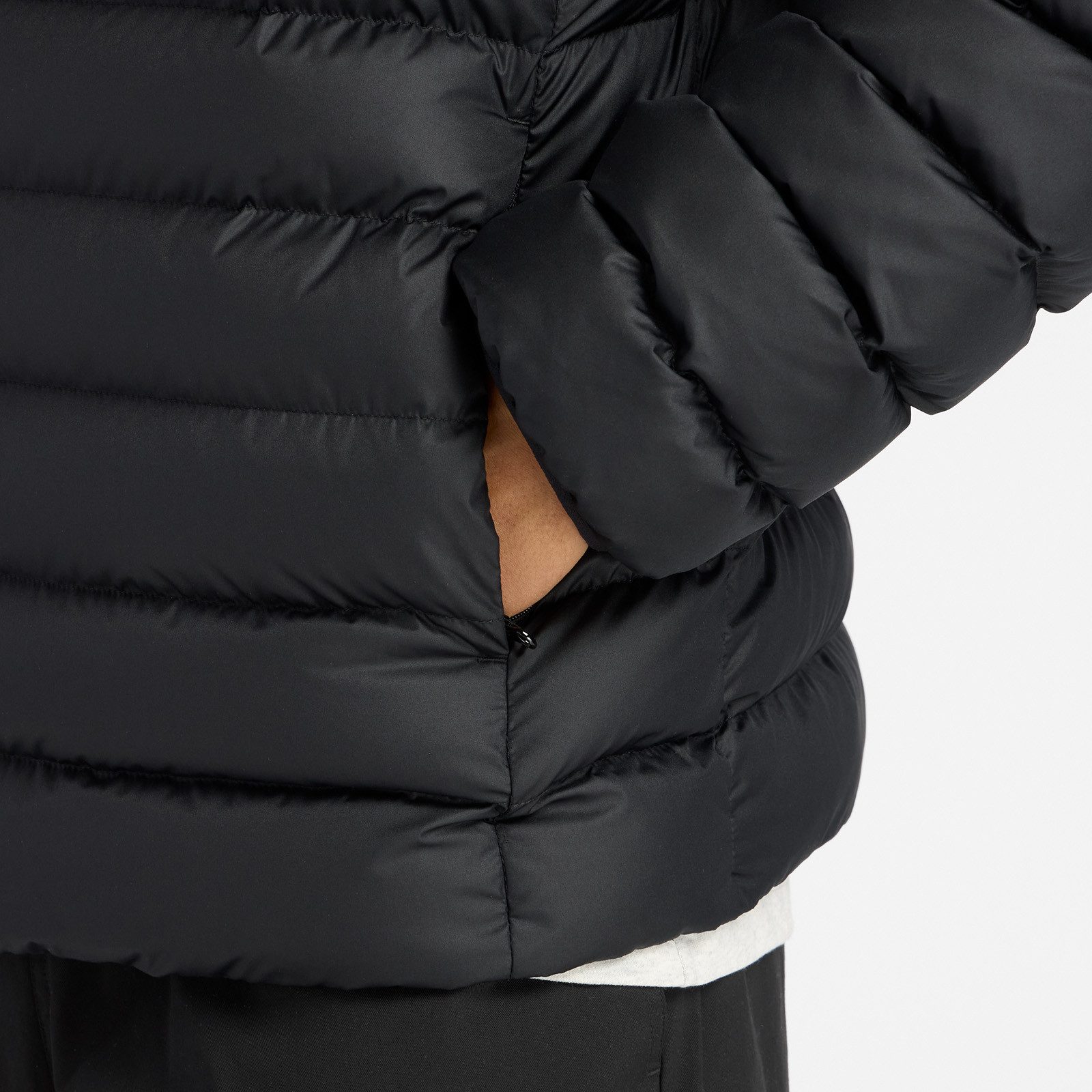New Balance Steppjacke Hooded Puffer Jacket BLACK Warm gefütterte Übergangsjacke und Winterjacke