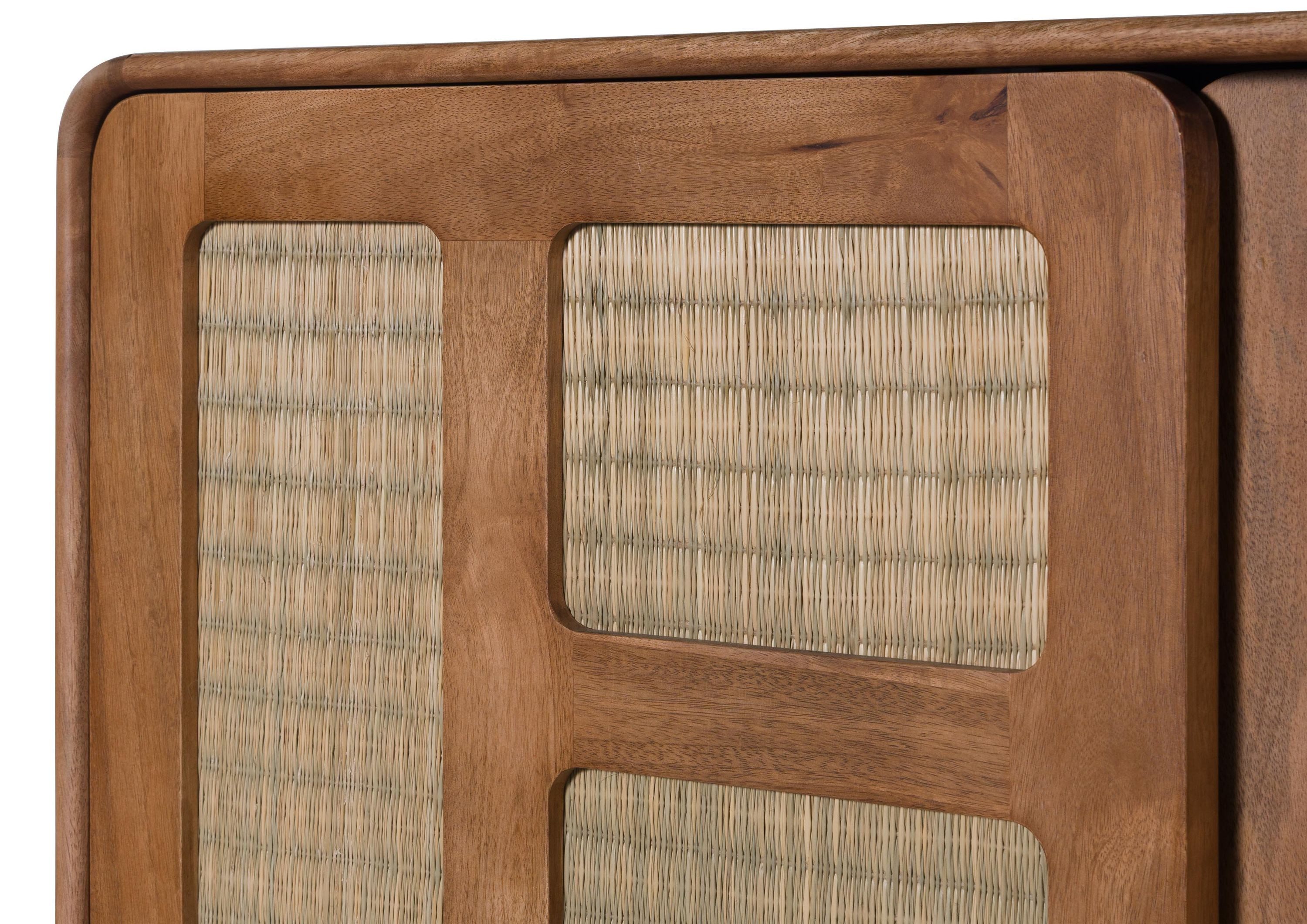 Massivmoebel24 Highboard MIZUMI (Massivholz), Mango/Seegras 110x40x150 hellbraun lackiert MIZUMI #118