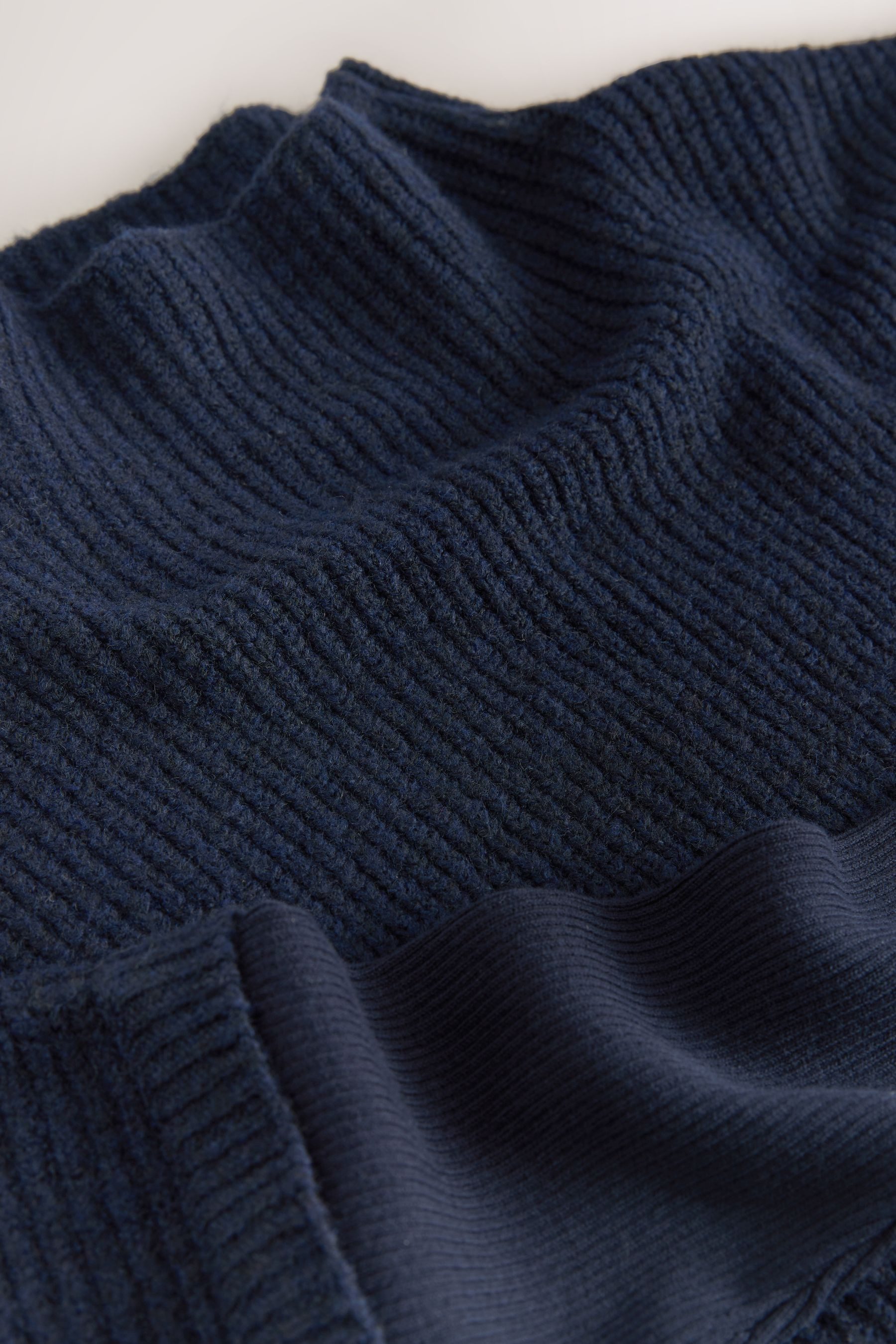 Next Strickponcho Gerippter Poncho mit vorgetäuschten Lagen (1-tlg)