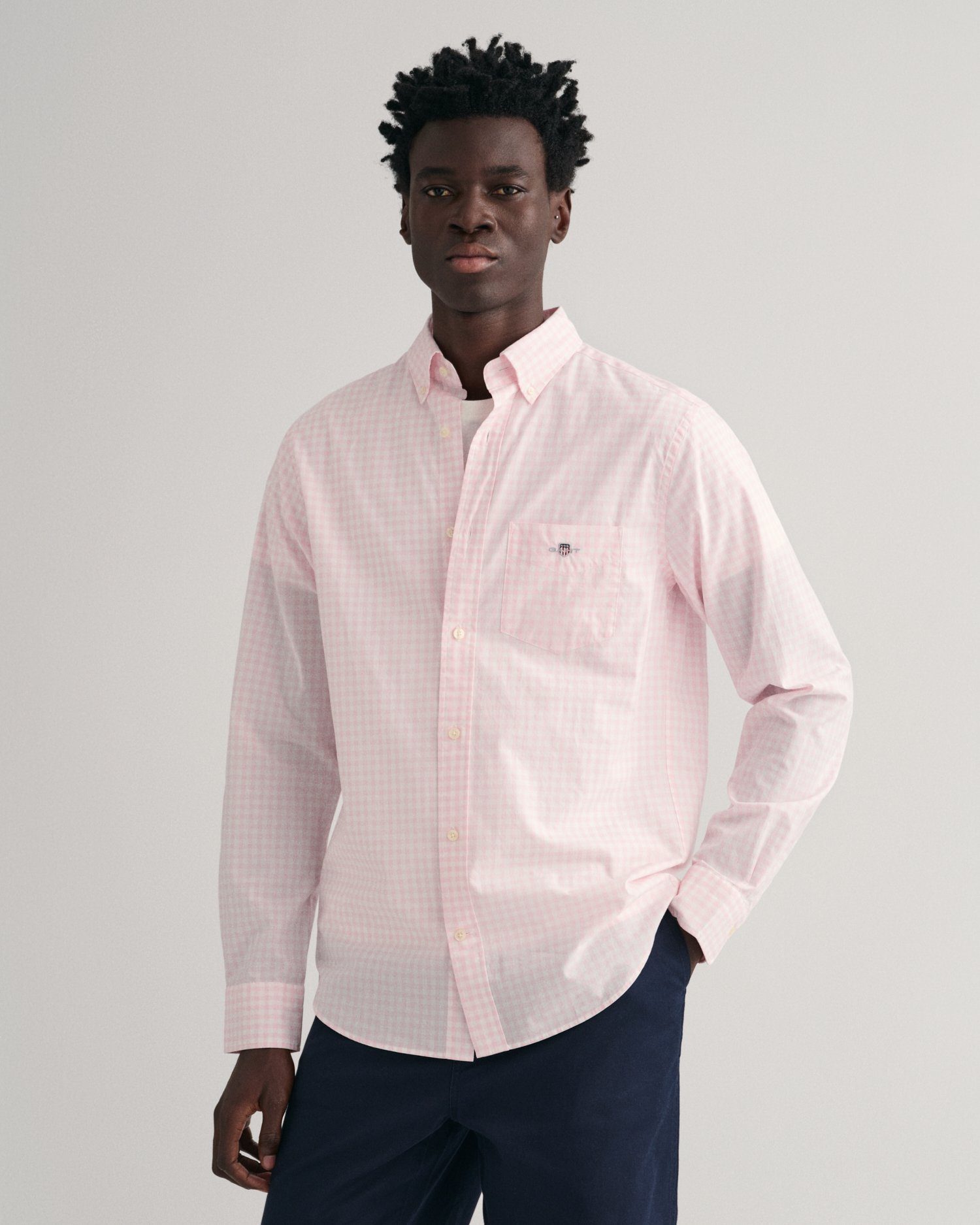 Gant Langarmhemd REG POPLIN GINGHAM SHIRT mit Logostickerei auf der Brust