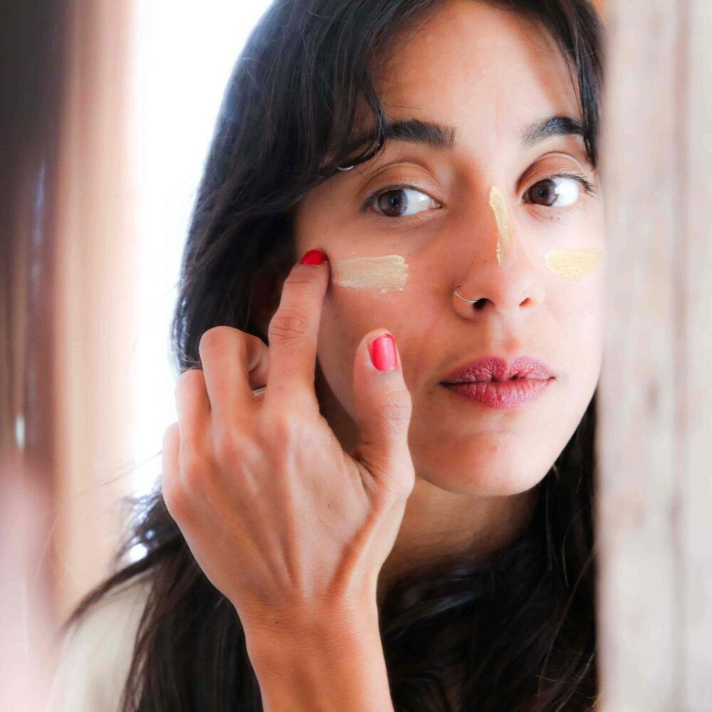 Suntribe Tagescreme BIO Mineralisch LSF 20 Tube 40 ml - Tagescreme Mandel & Jojoba getönt, leicht getönt, passt sich dem Hautton an