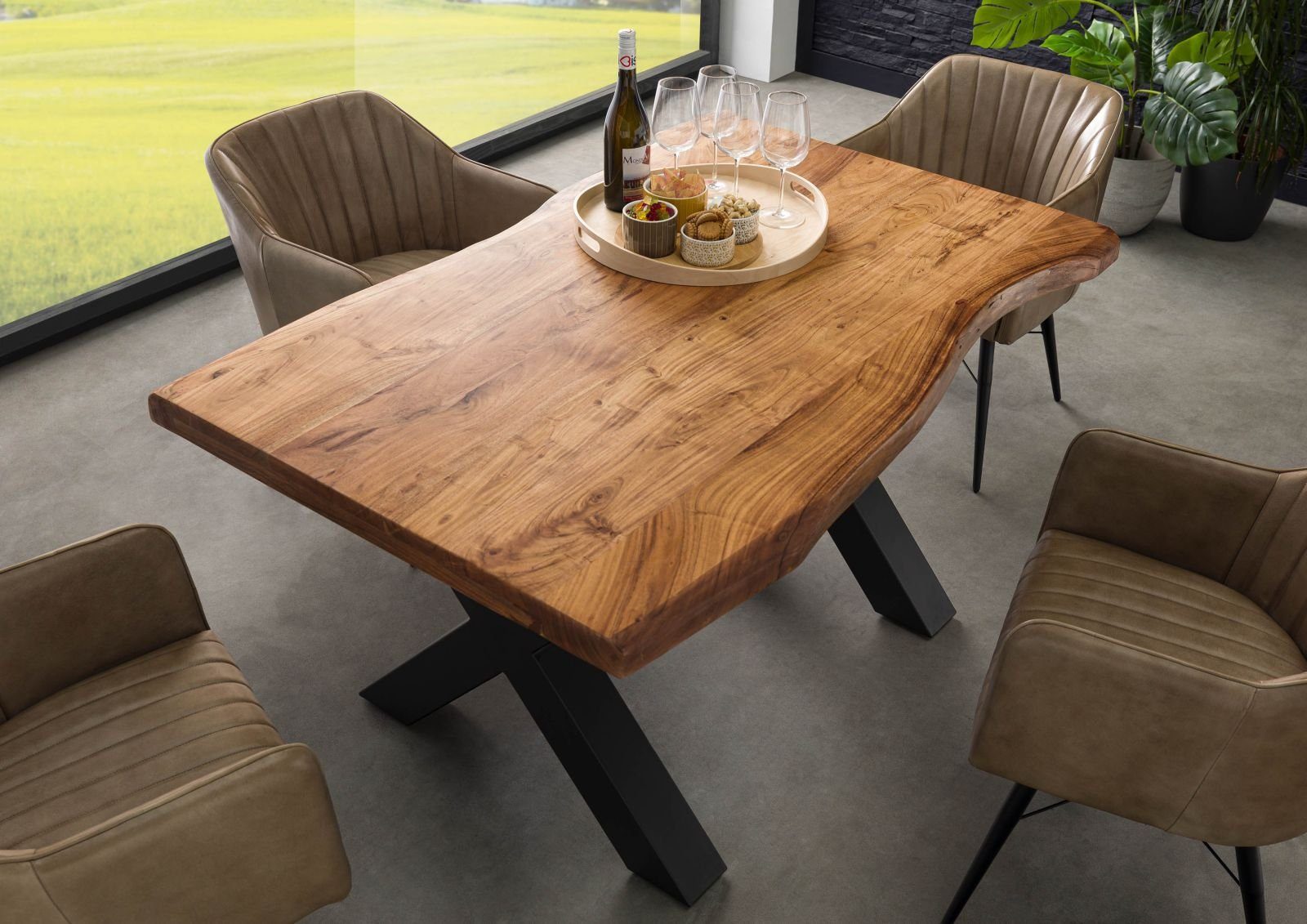 Massivmoebel24 Baumkantentisch FREEFORM (Baumtisch Akazie 160x90x77 günstig online kaufen