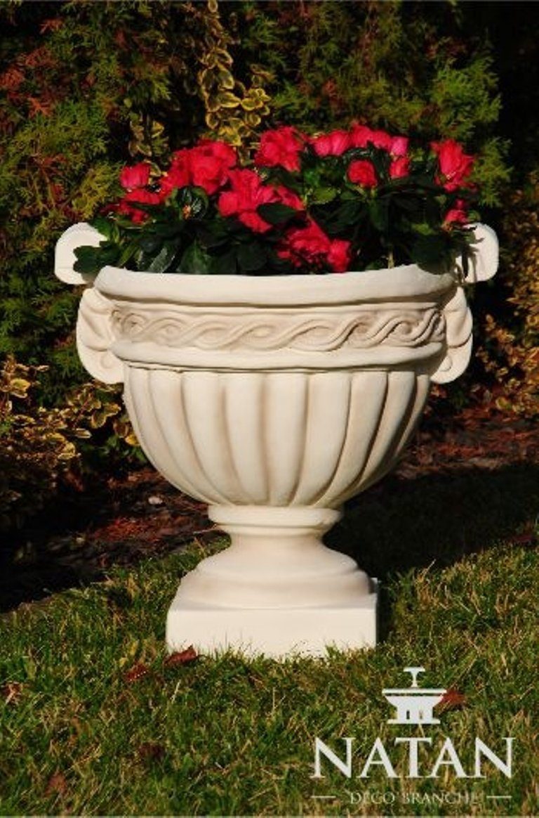 JVmoebel Skulptur Blumenkorb Blumen Vase Gefäss Garten Terrasse Figuren Alma