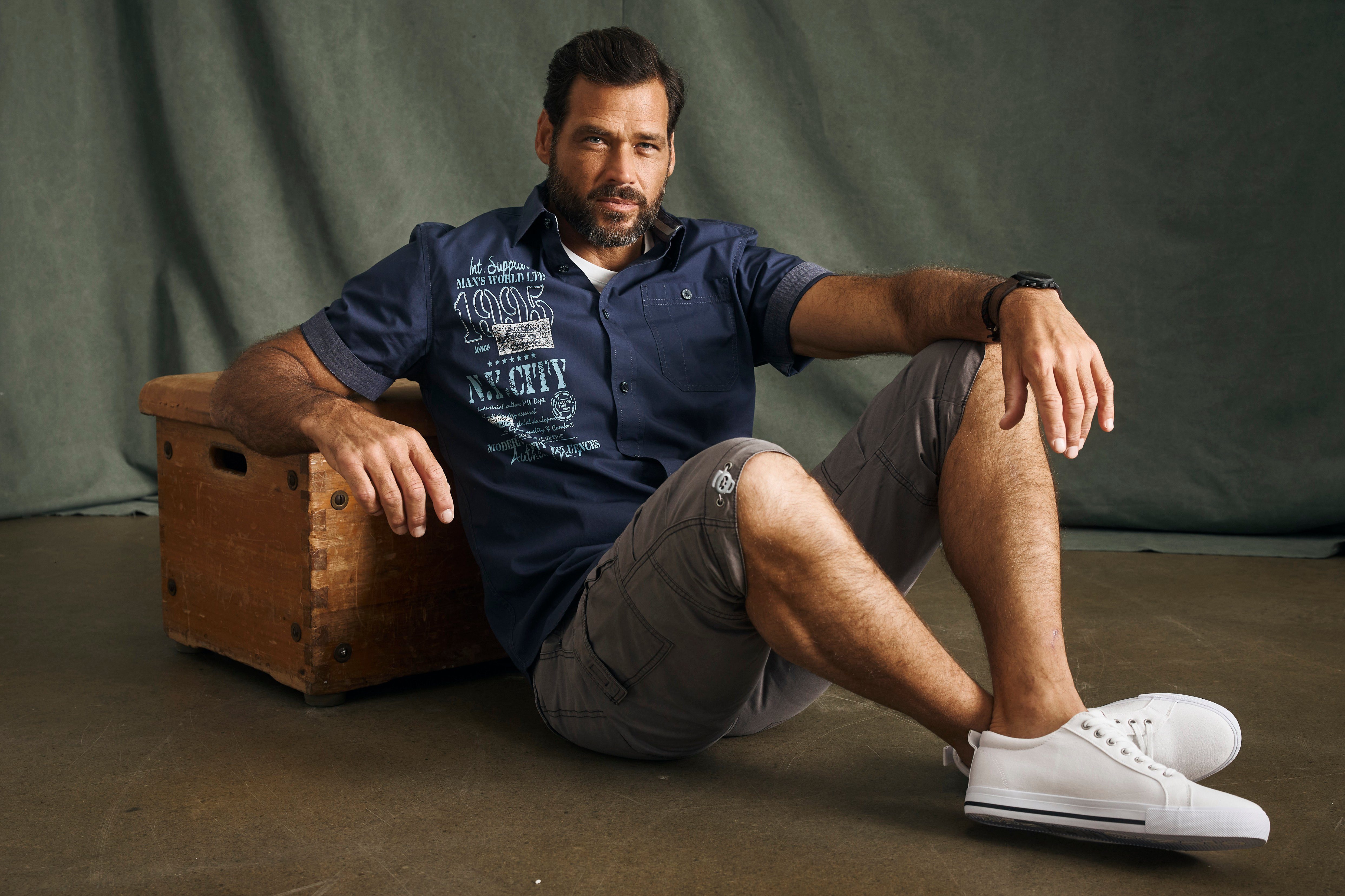 Man's World Kurzarmhemd mit Print