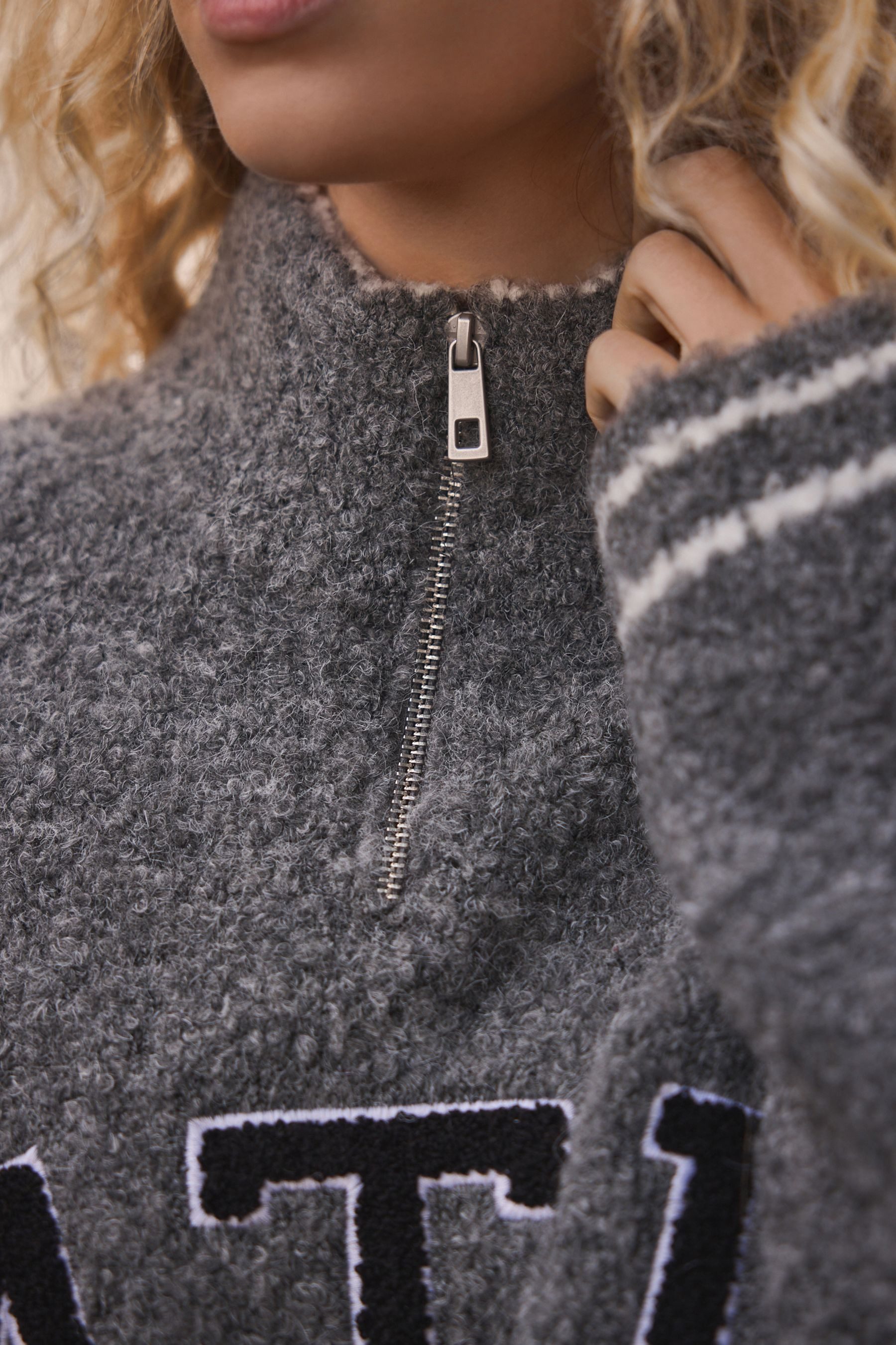 Next Troyer Sportlicher Bouclé-Pullover mit RV-Ausschnitt (1-tlg)
