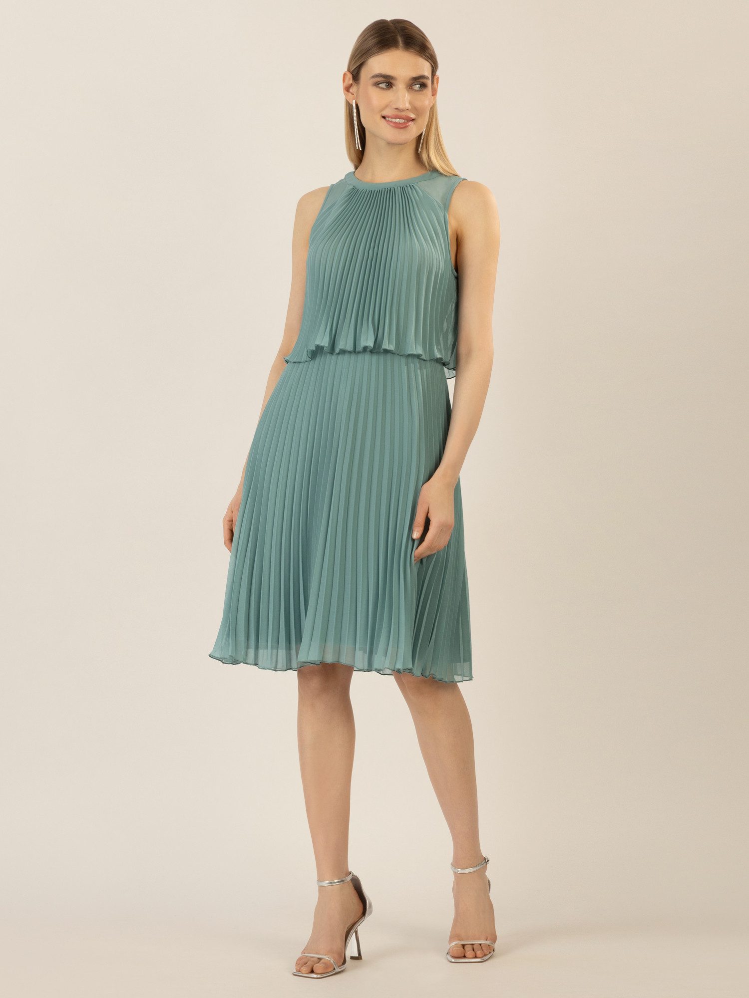 Apart Cocktailkleid mit rundem Ausschnitt und günstig online kaufen