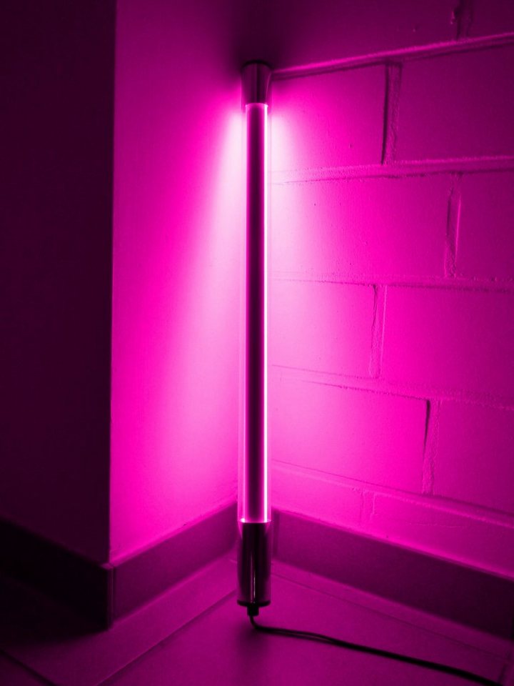 https://i.otto.de/i/otto/edca8815-9706-51f7-942c-4a08e28f1dca/xenon-led-wandleuchte-led-leuchtstab-k-roehre-24-watt-pink-laenge-1-53-m-ip-20-kunststoff-led-roehre-t8-xenon-pink.jpg?$formatz$