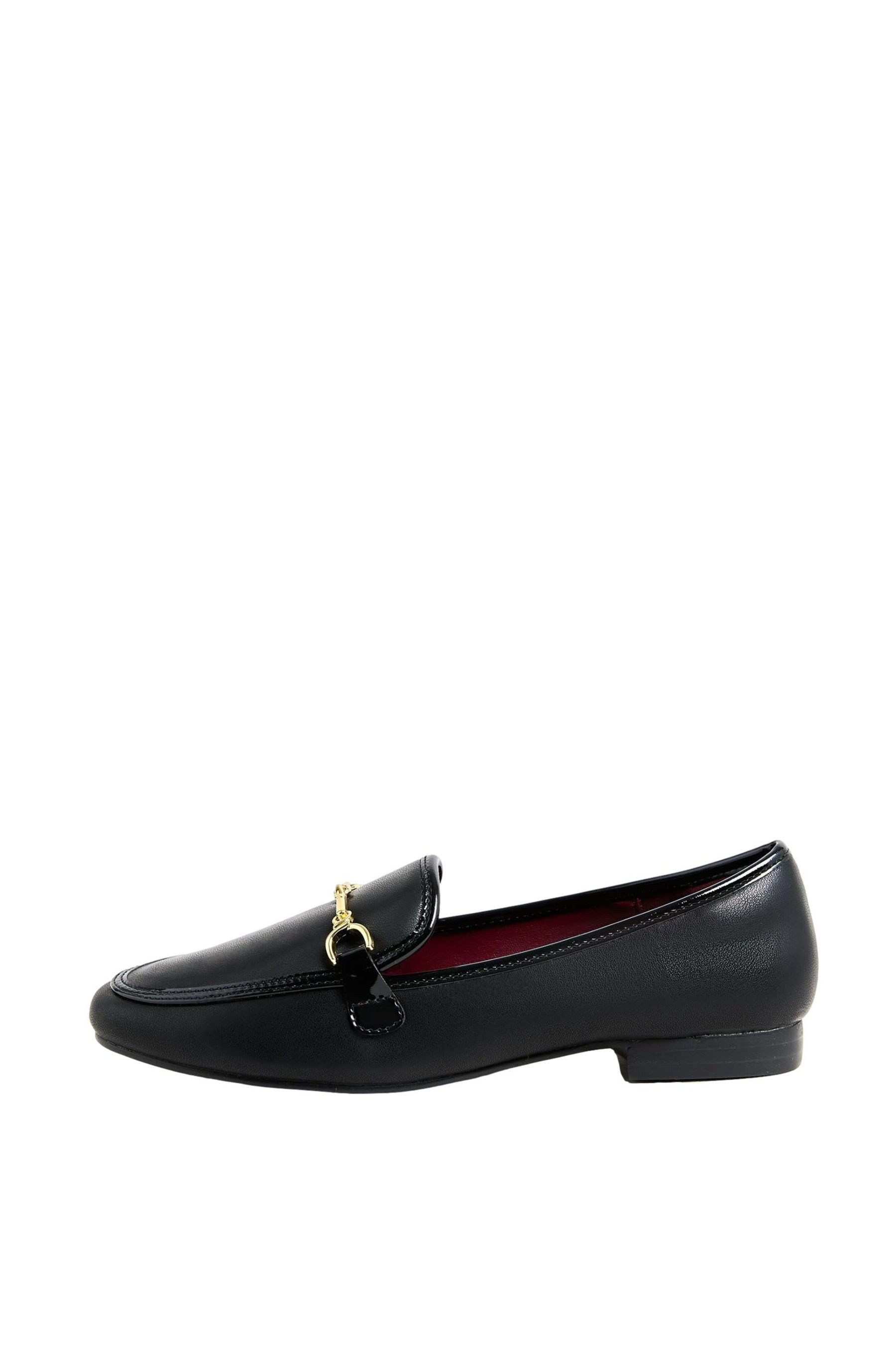 LIPSY Lipsy Loafer aus Kunstleder mit Trensendetail Loafer (1-tlg)