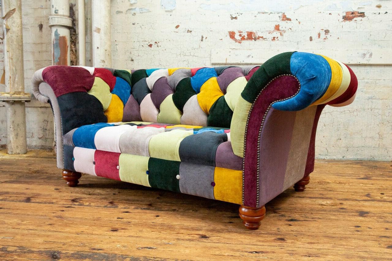 Xlmoebel Chesterfield-Sofa Buntes Zweisitzer-Sofa im Chesterfield Design aus Textil, Hergestellt in Europa