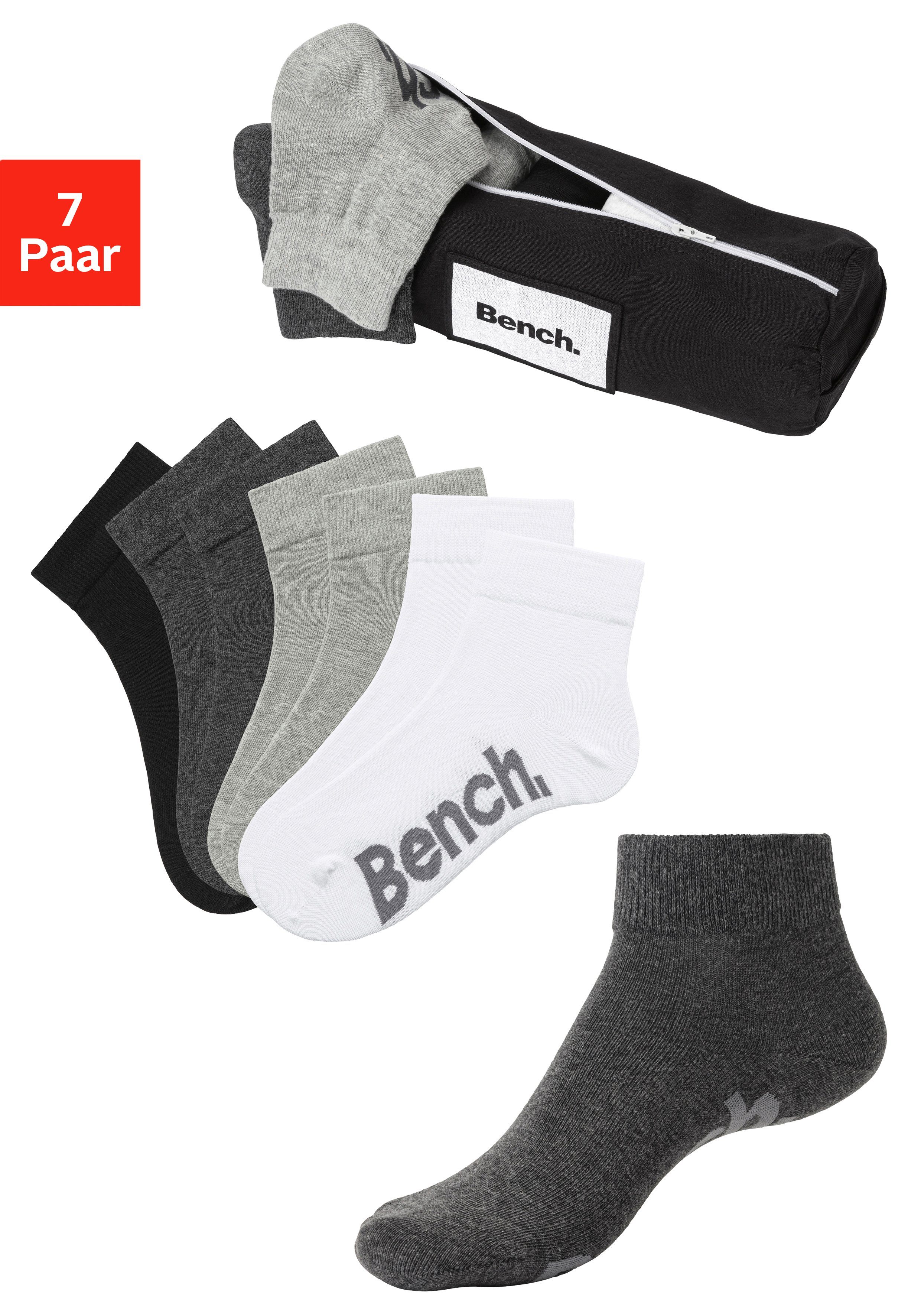 Bench. Kurzsocken (Federtasche, 7-Paar) in ansprechendem Mäppchen mit Reißverschluss