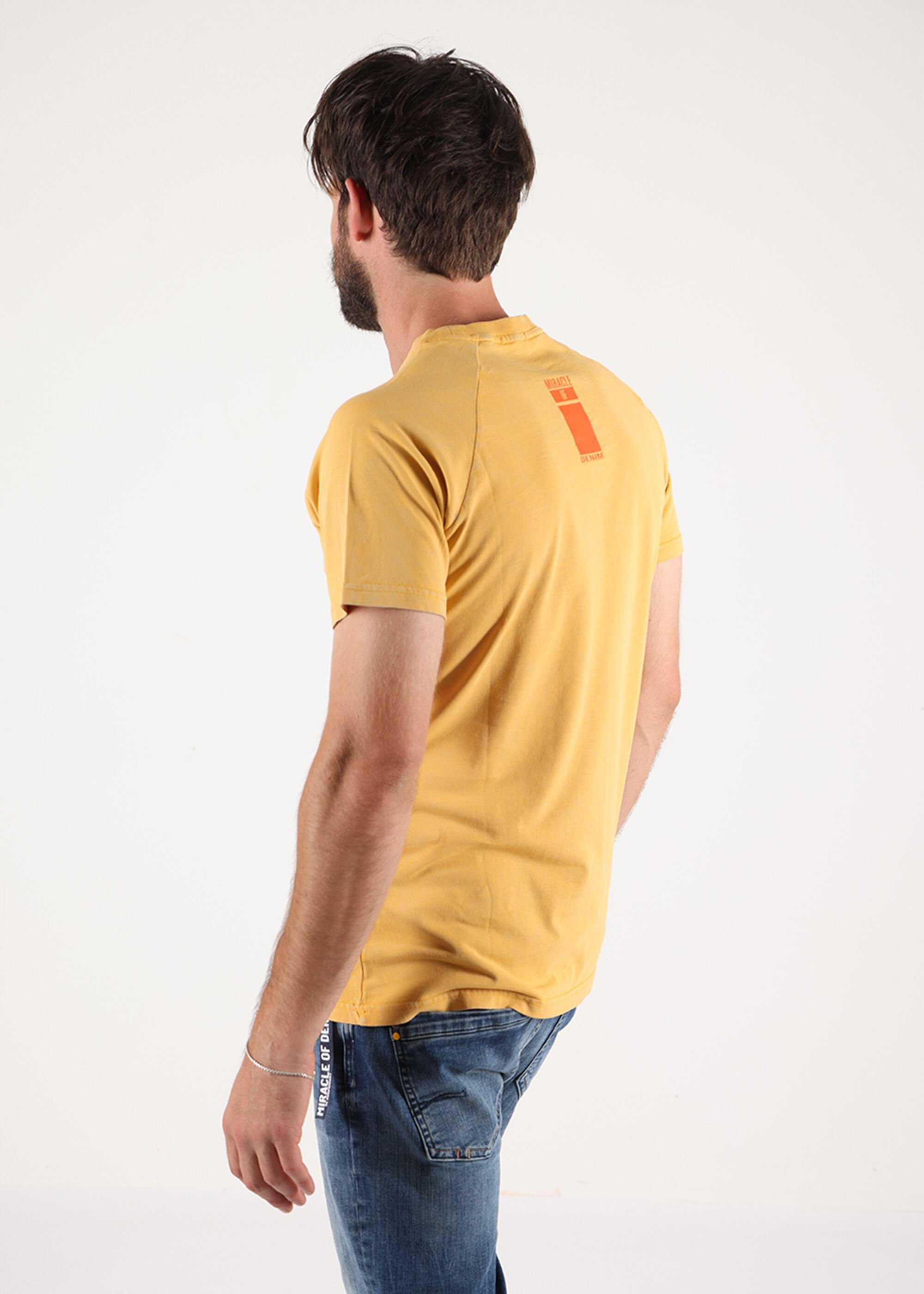 Yellow Miracle Banana of unifarbenen im Denim T-Shirt Design