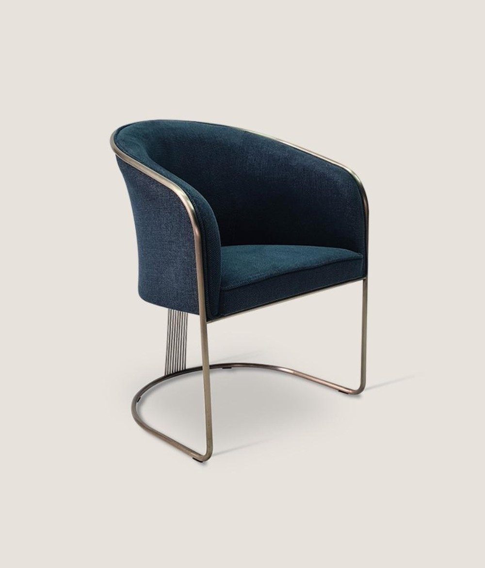 JVmoebel Cocktailsessel Blauer Sessel mit Edelstahlfüßen und Armlehnen (1-St., 1x nur Sessel), Made in Europa