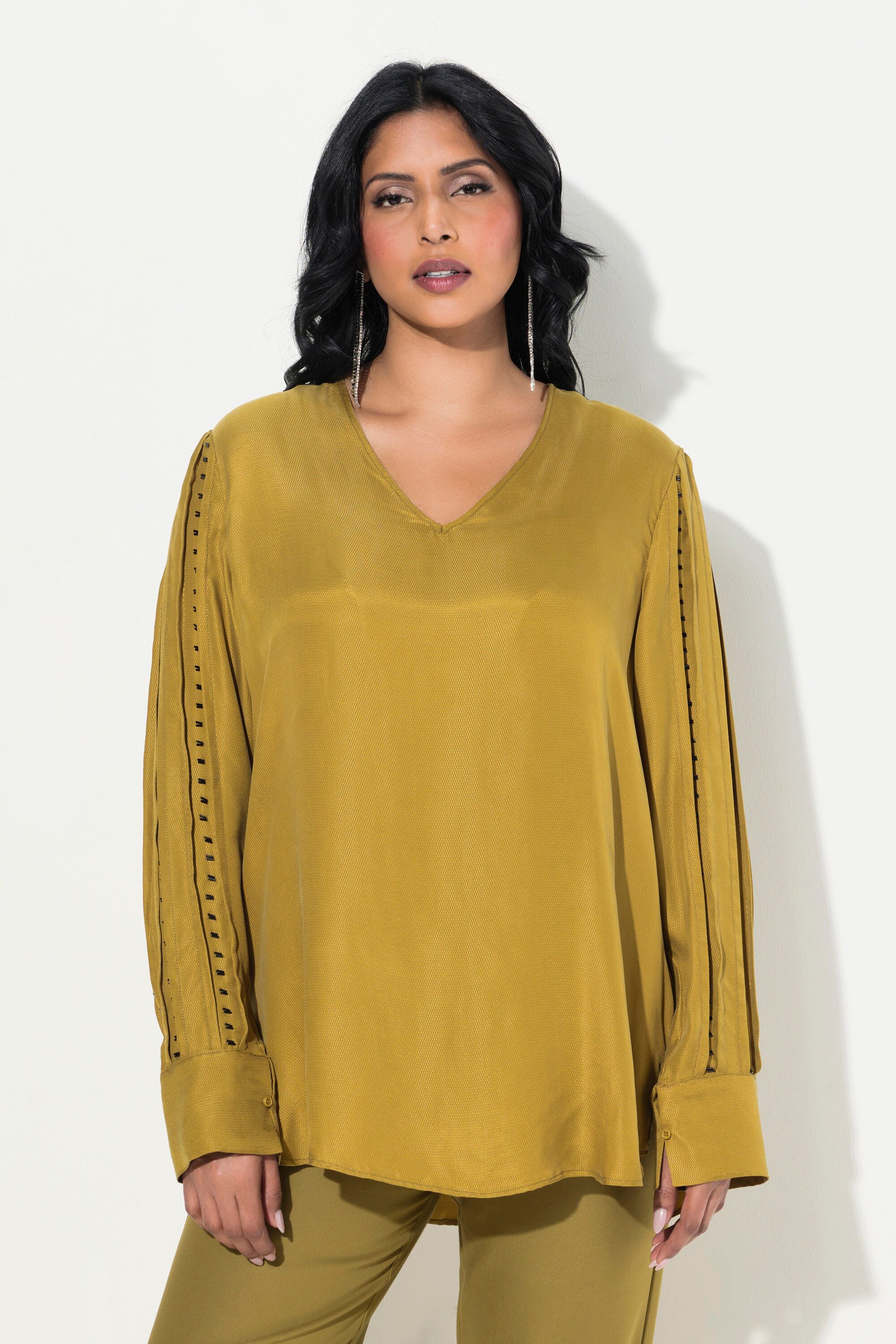 Druckbluse Cuprobluse Perlen V-Ausschnitt Langarm