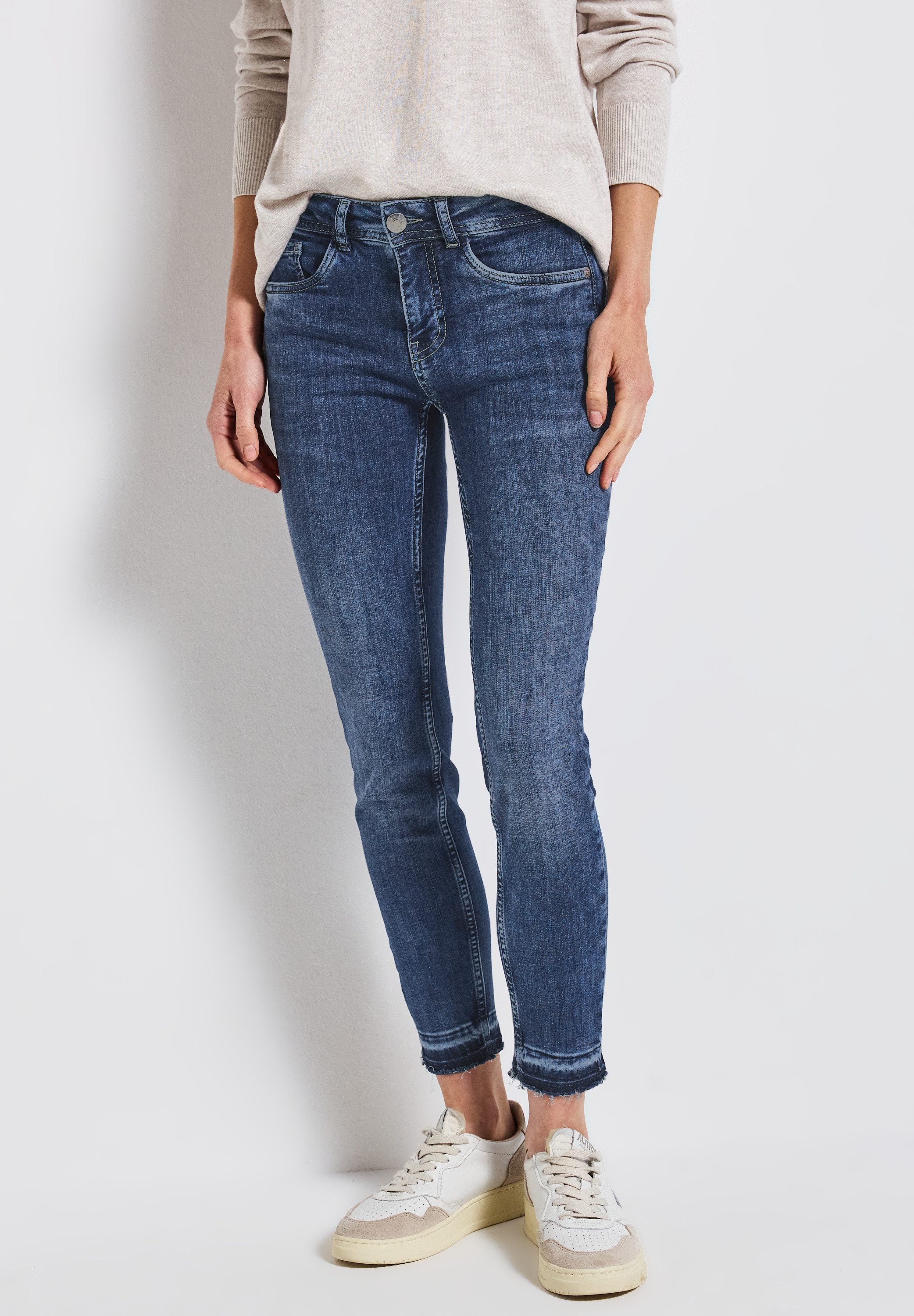 STREET ONE Slim-fit-Jeans Style York mit Glitzerdetails günstig online kaufen