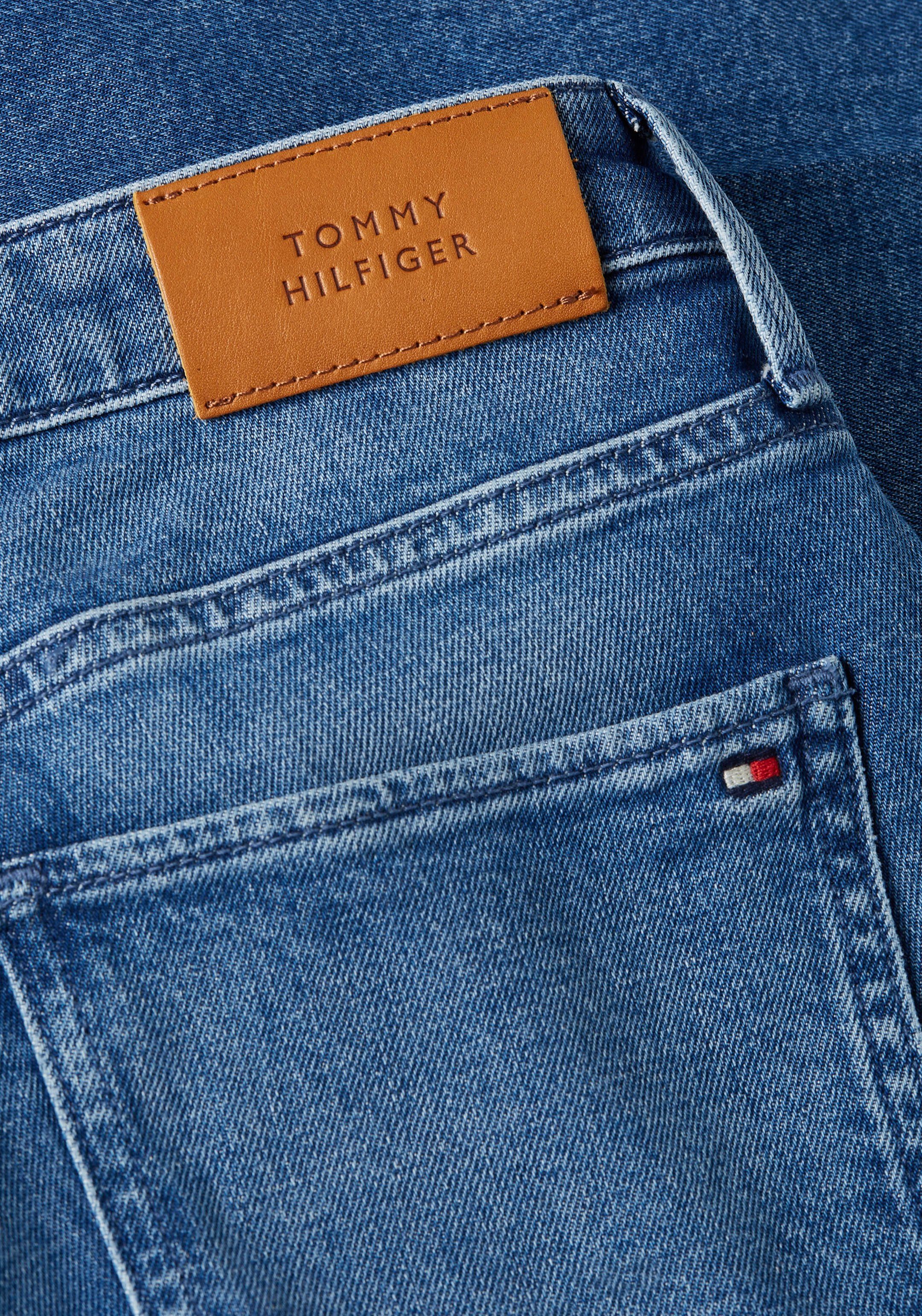 Tommy Hilfiger Bootcut-Jeans Logo-Badge mit BOOTCUT Tommy mid PATY RW blue Hilfiger