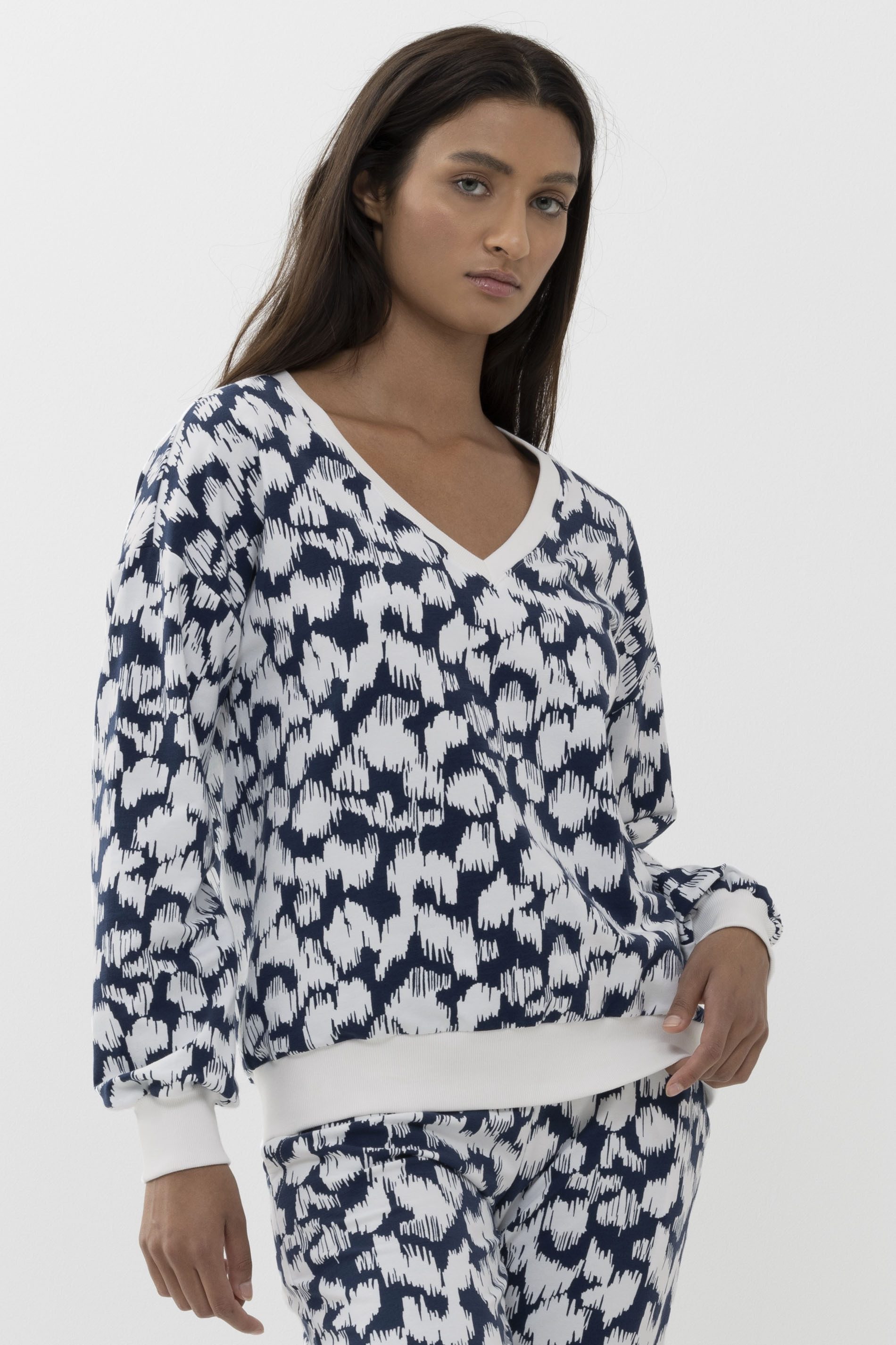 Mey Pyjamaoberteil Damen Serie Caren Ausgefallener Print (1-tlg)