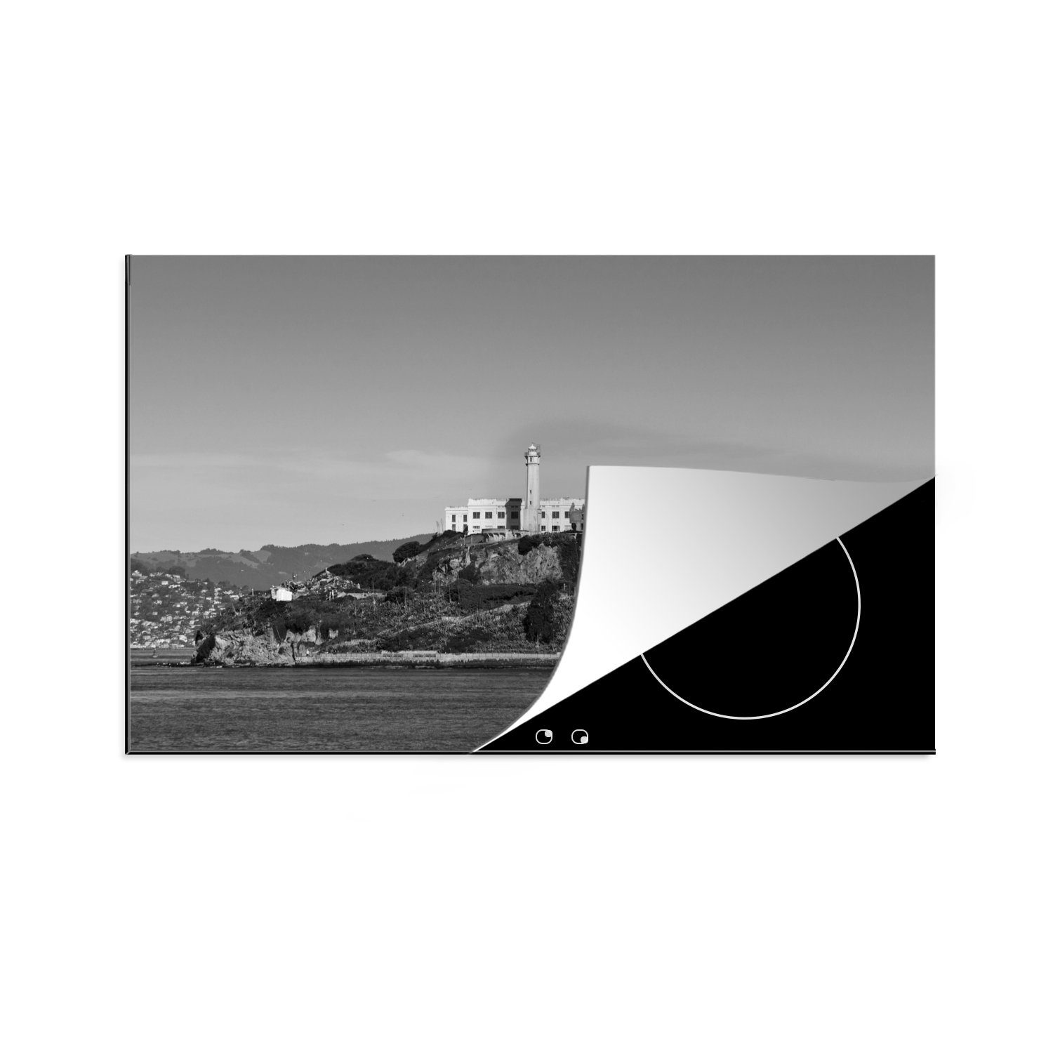 MuchoWow Herdblende-/Abdeckplatte Ansicht von Alcatraz in Schwarz und Weiß, Vinyl, (1 tlg), 81x52 cm, Induktionskochfeld Schutz für die küche, Ceranfeldabdeckung