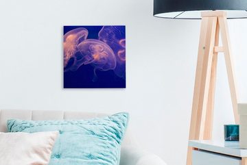 OneMillionCanvasses® Leinwandbild Transparente und leuchtende Quallen im dunklen Wasser, (1 St), Leinwand Bilder für Wohnzimmer Schlafzimmer