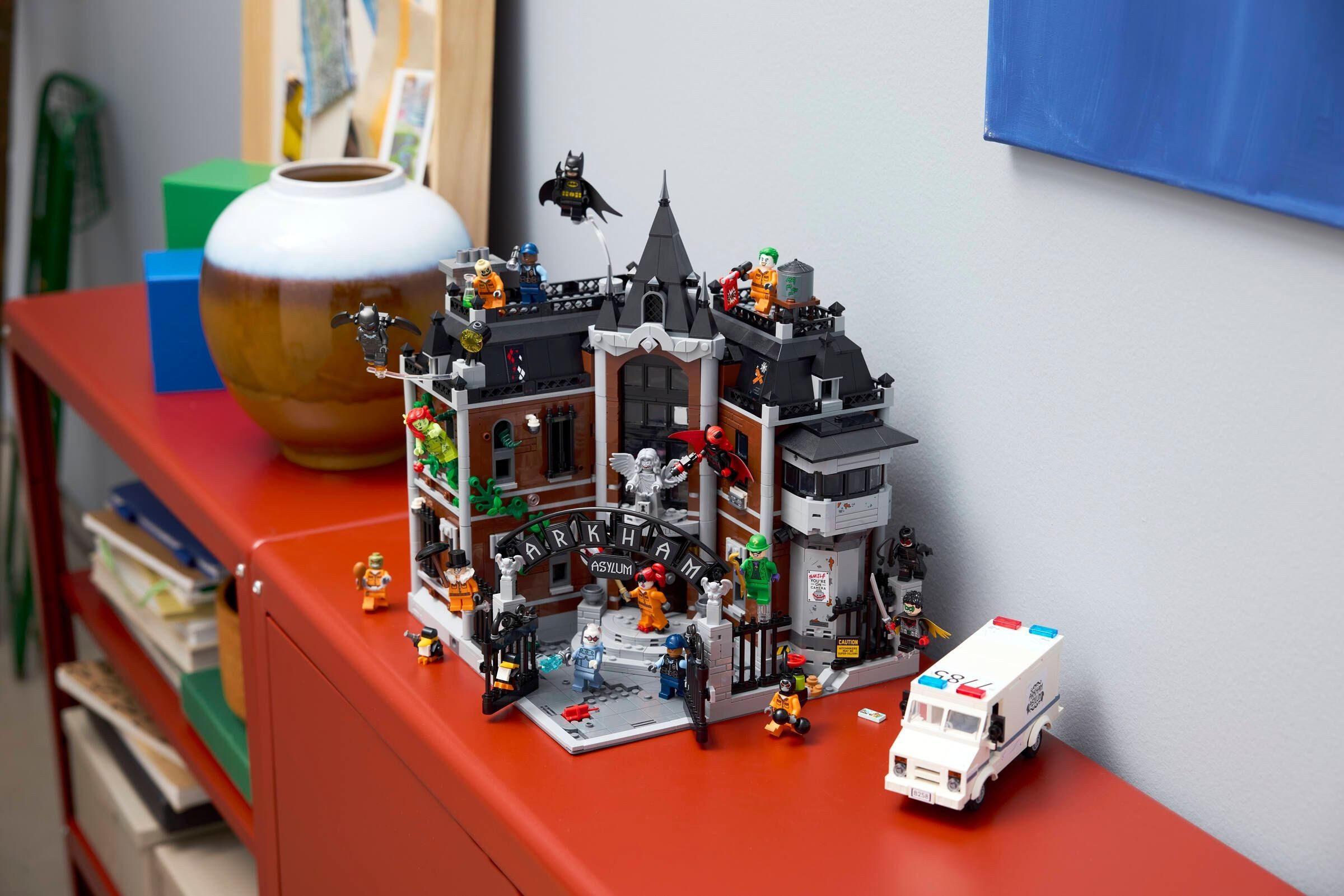 LEGO® Super Heroes 76300 Arkham Asylum™ Konstruktionsspielsteine, (Set, 961 Teile)