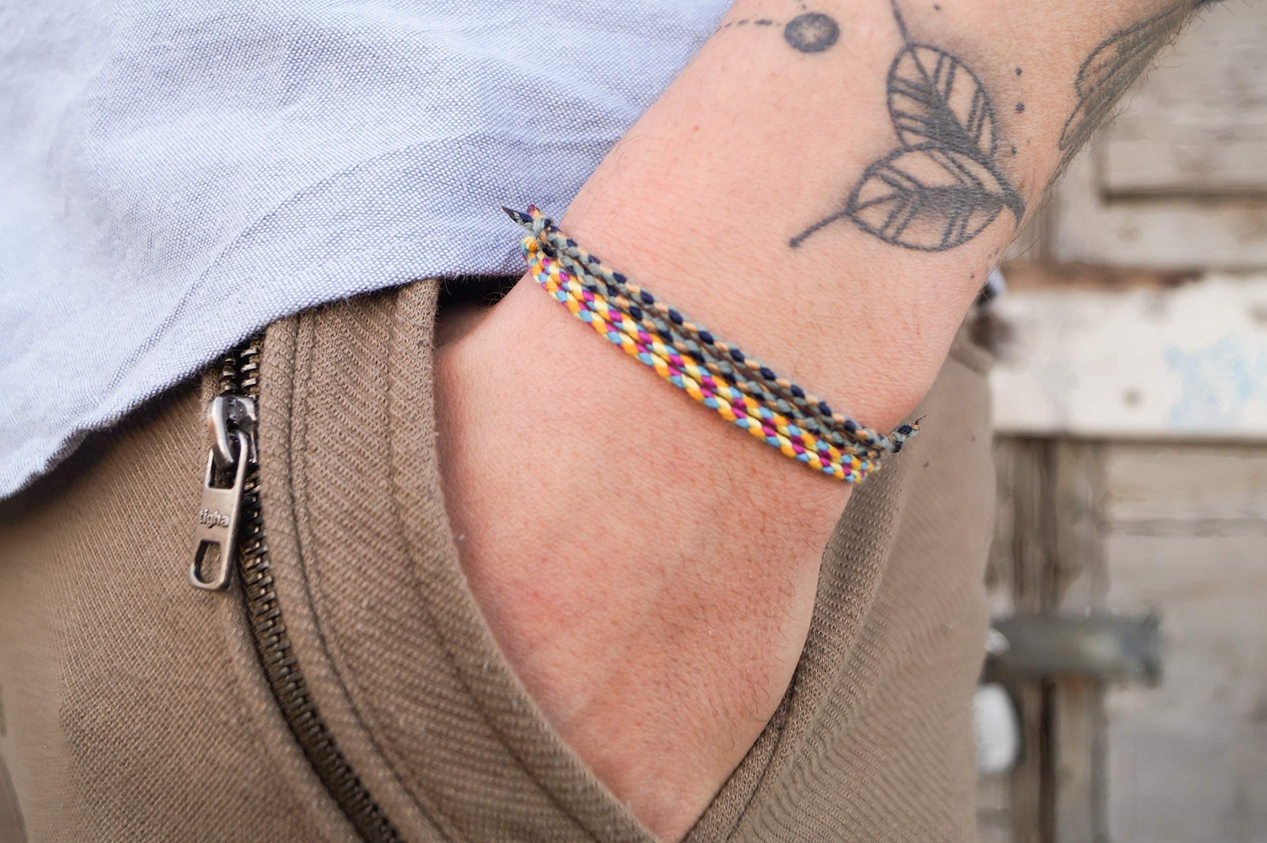 Made by Nami Freundschaftsarmband 2er Set Boho Surfer Armand Damen & Herren Geflochtenes Stoff Armband (Set, 2), Wasserfest & Verstellbar – Bild 2 von 4