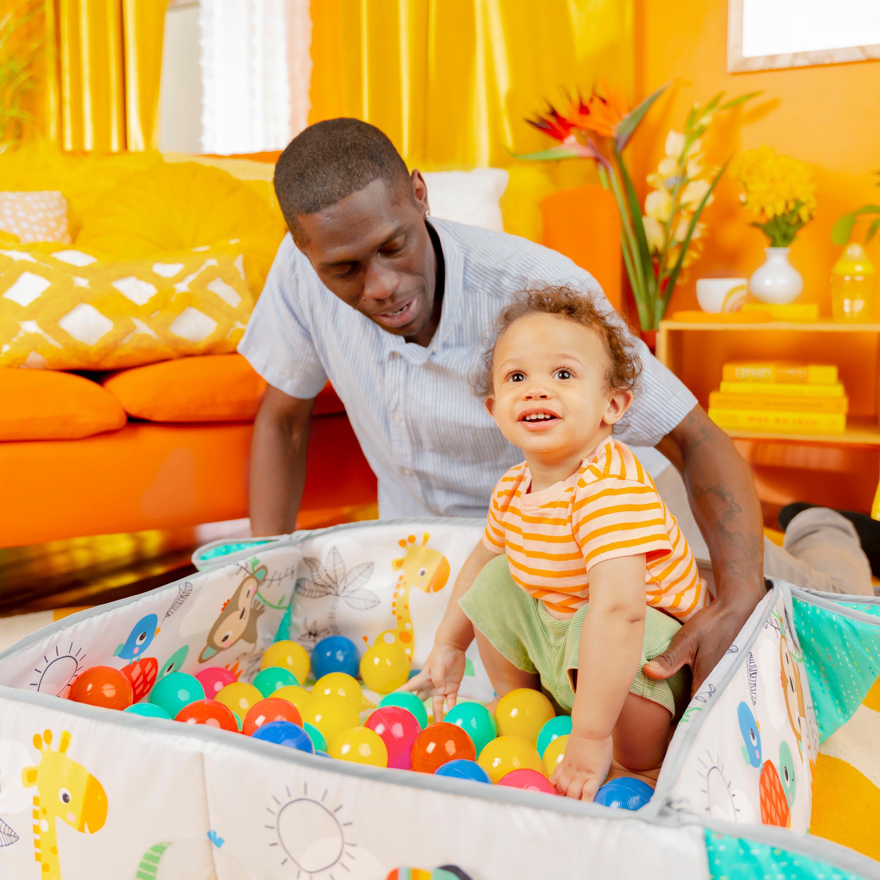 Bright Starts Spielbogen 5-in-1 Your Way Ball Play™ Activity Gym & Ball Pit - Totally Tropical™, mit Licht und Sound