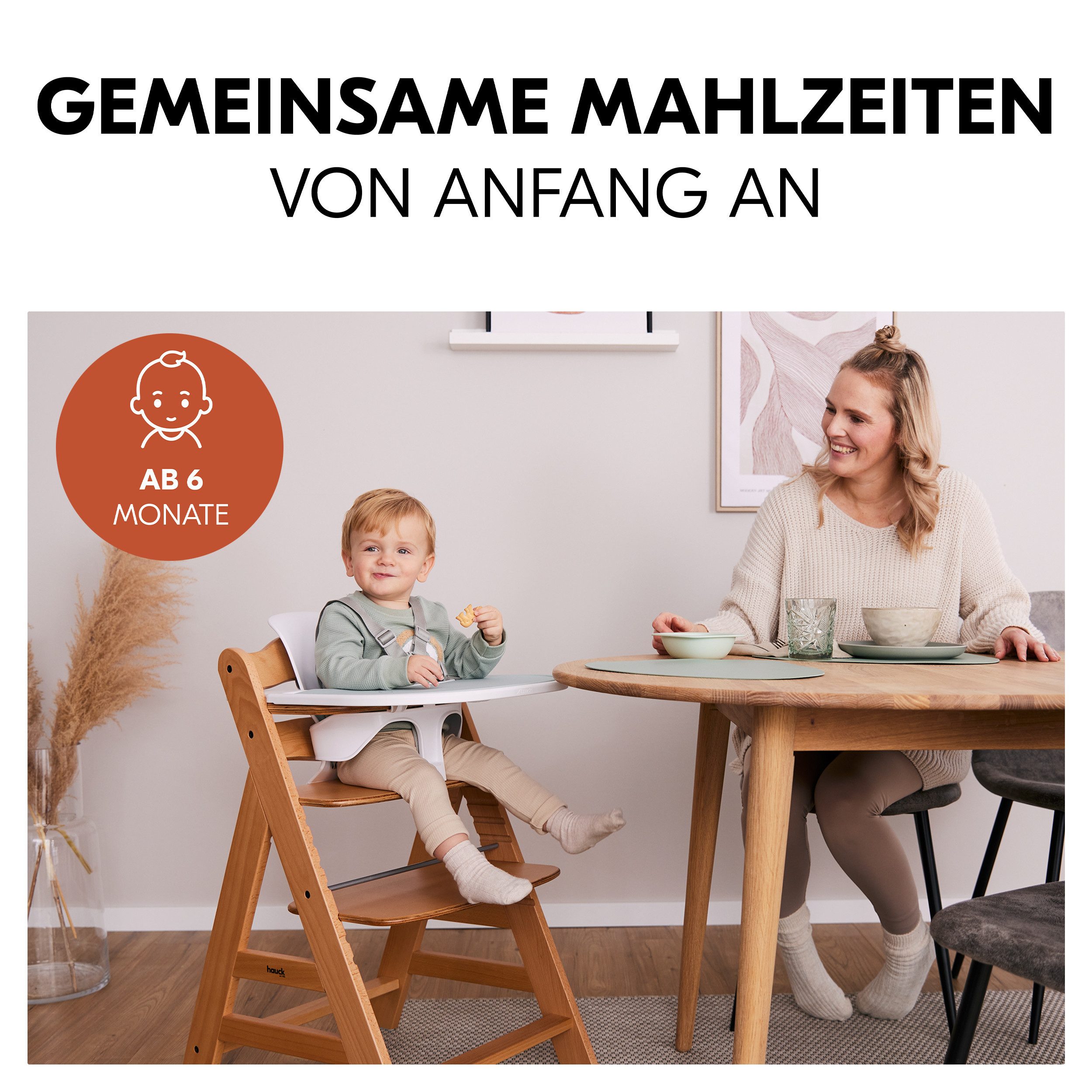 Hauck Hochstuhl Beta Plus - Dark Grey, Holz Kinderhochstuhl mit Baby-Sitz, Essbrett, Sitzauflage & Rollen