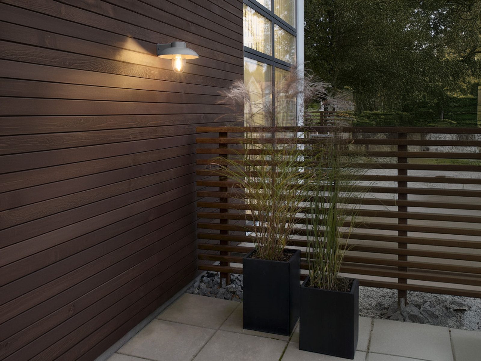 KONSTSMIDE LED Außen-Wandleuchte, LED wechselbar, Warmweiß, Außenleuchte Haus-wand, Fassadenbeleuchtung Landhaus-stil, Höhe 21cm