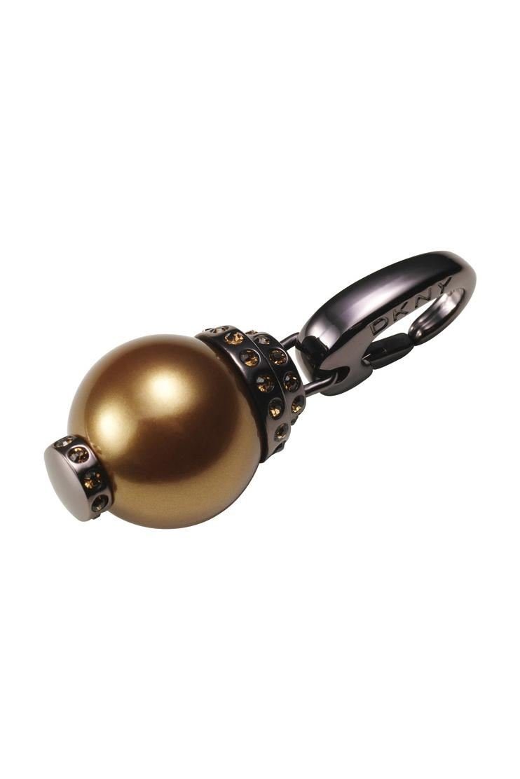 DKNY Charm-Einhänger Anhänger, aus Edelstahl, in Braun, Karabiner, Zirkonia, Perle