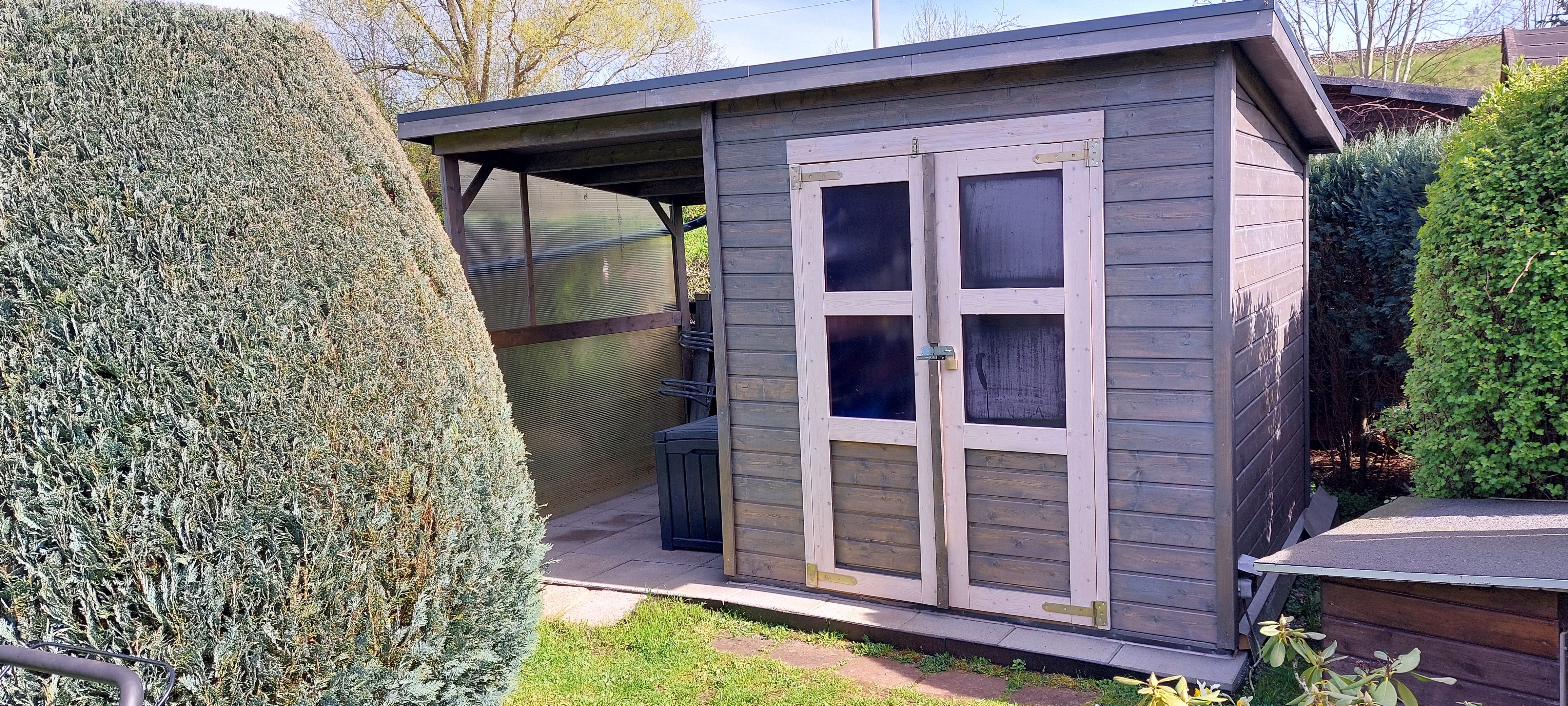 Karibu Gartenhaus KARIBU Gartenhaus mit Anbau Merseburg 390×236 cm 14 mm, BxT: 390x236 cm, Blockbohlenhaus mit Fußboden, robustes Gerätehaus für den Garten