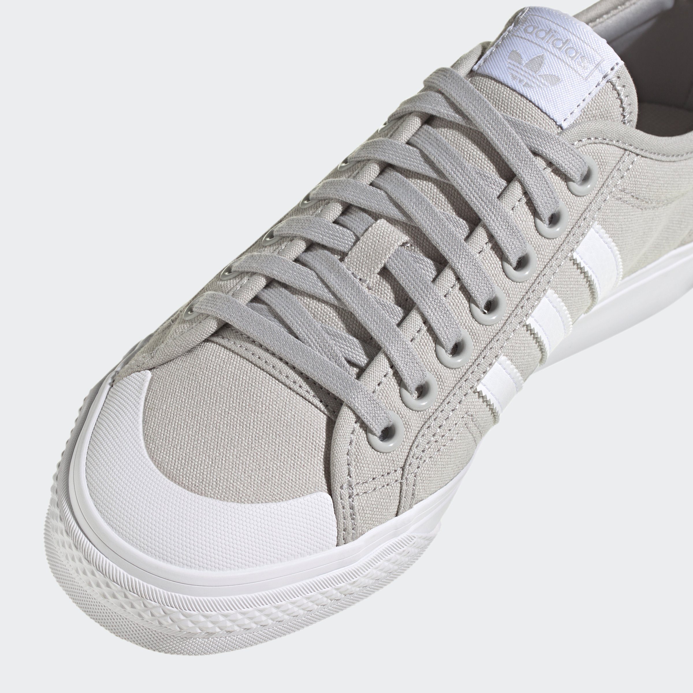 / NIZZA Originals White Cloud Two White Cloud Grey adidas Sneaker /