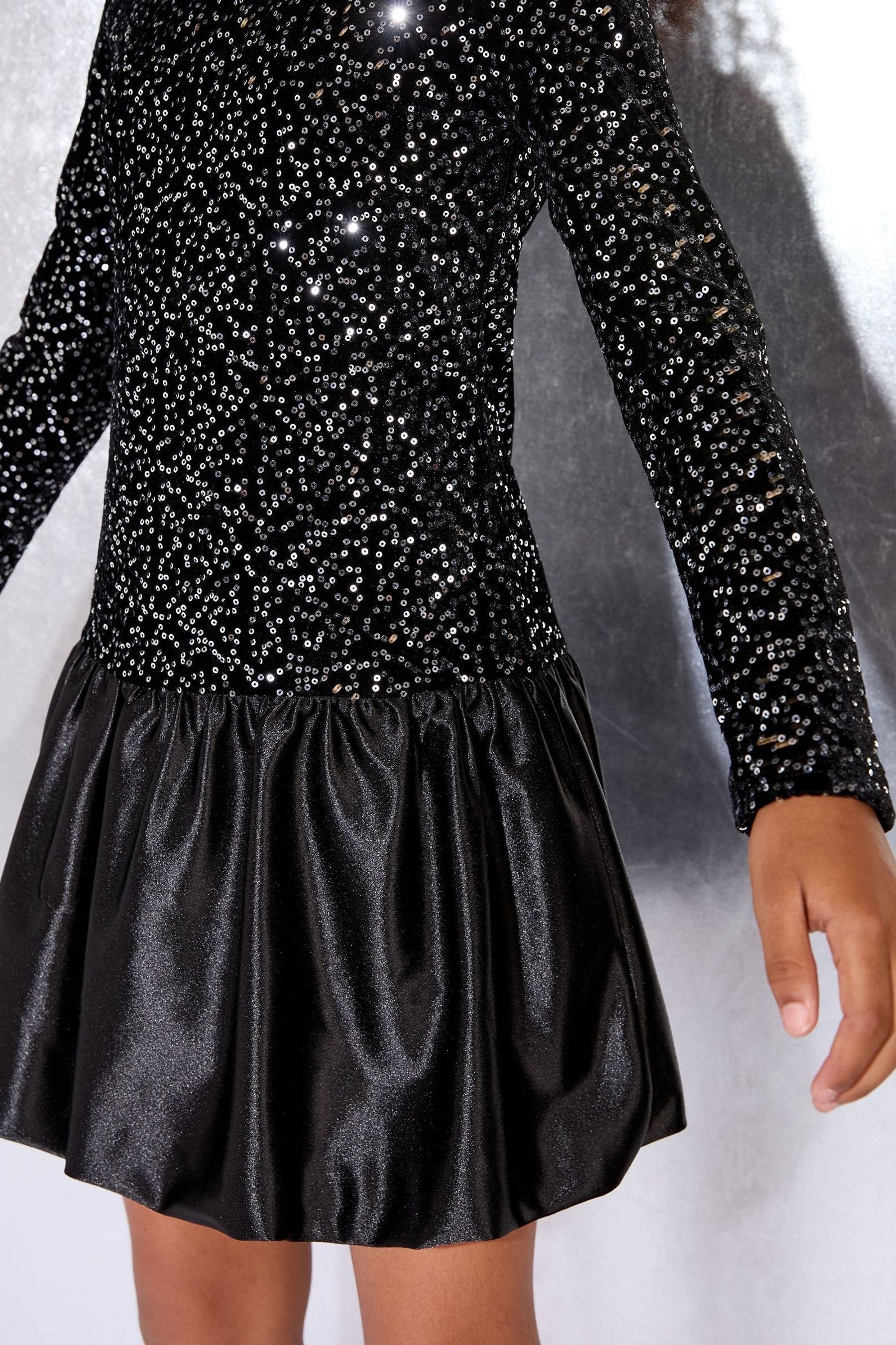 LIPSY Ballonkleid Lipsy Partykleid mit Pailletten und tiefer Taille (1-tlg)
