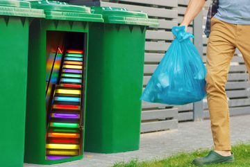 MuchoWow Wandsticker Beleuchtete Treppen in den Farben des Regenbogens (1 St), Mülleimer-aufkleber, Mülltonne, Sticker, Container, Abfalbehälter