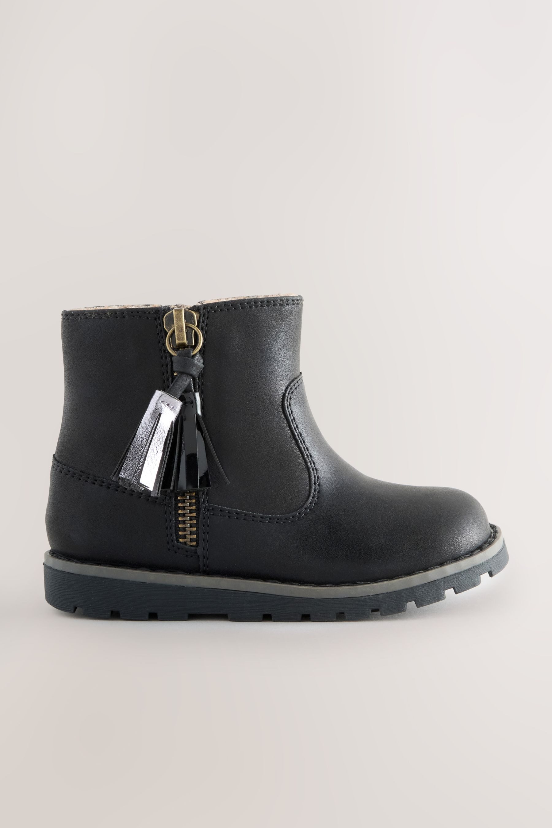 Next Chelseastiefel mit Quaste, weite Passform Stiefelette (1-tlg)